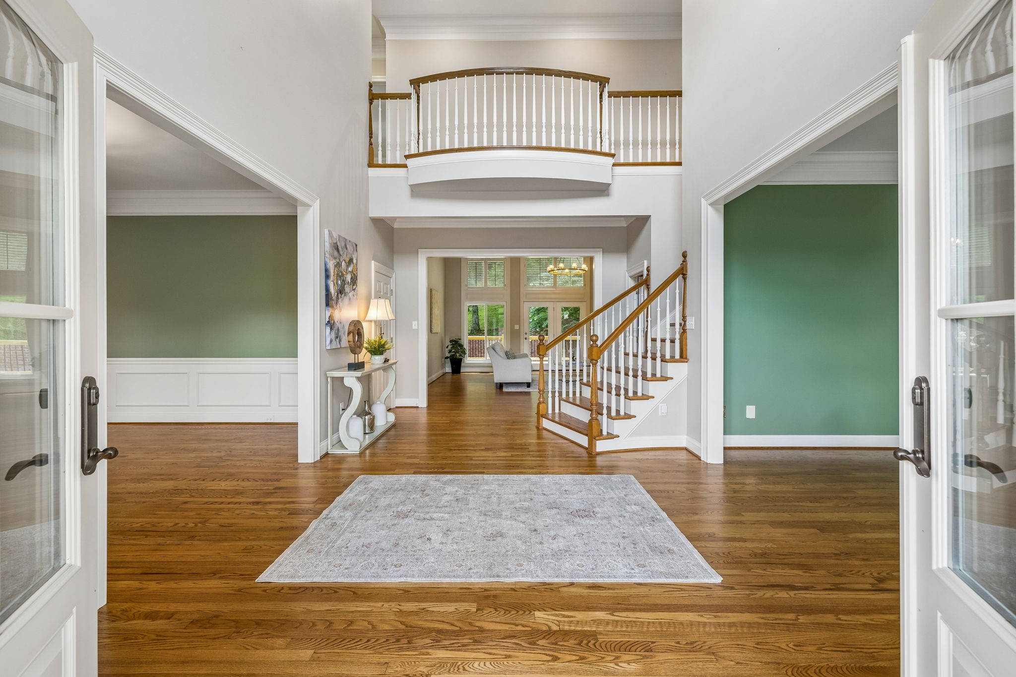 512 Grand Oaks Dr