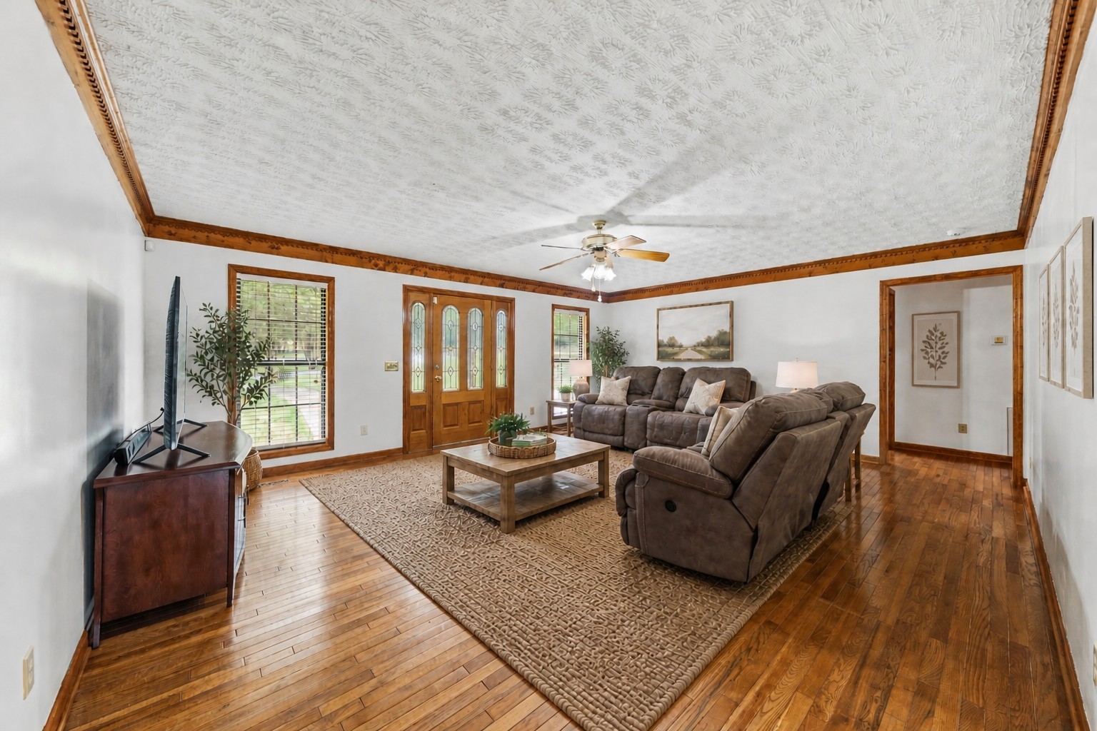 5904 New Highway 7