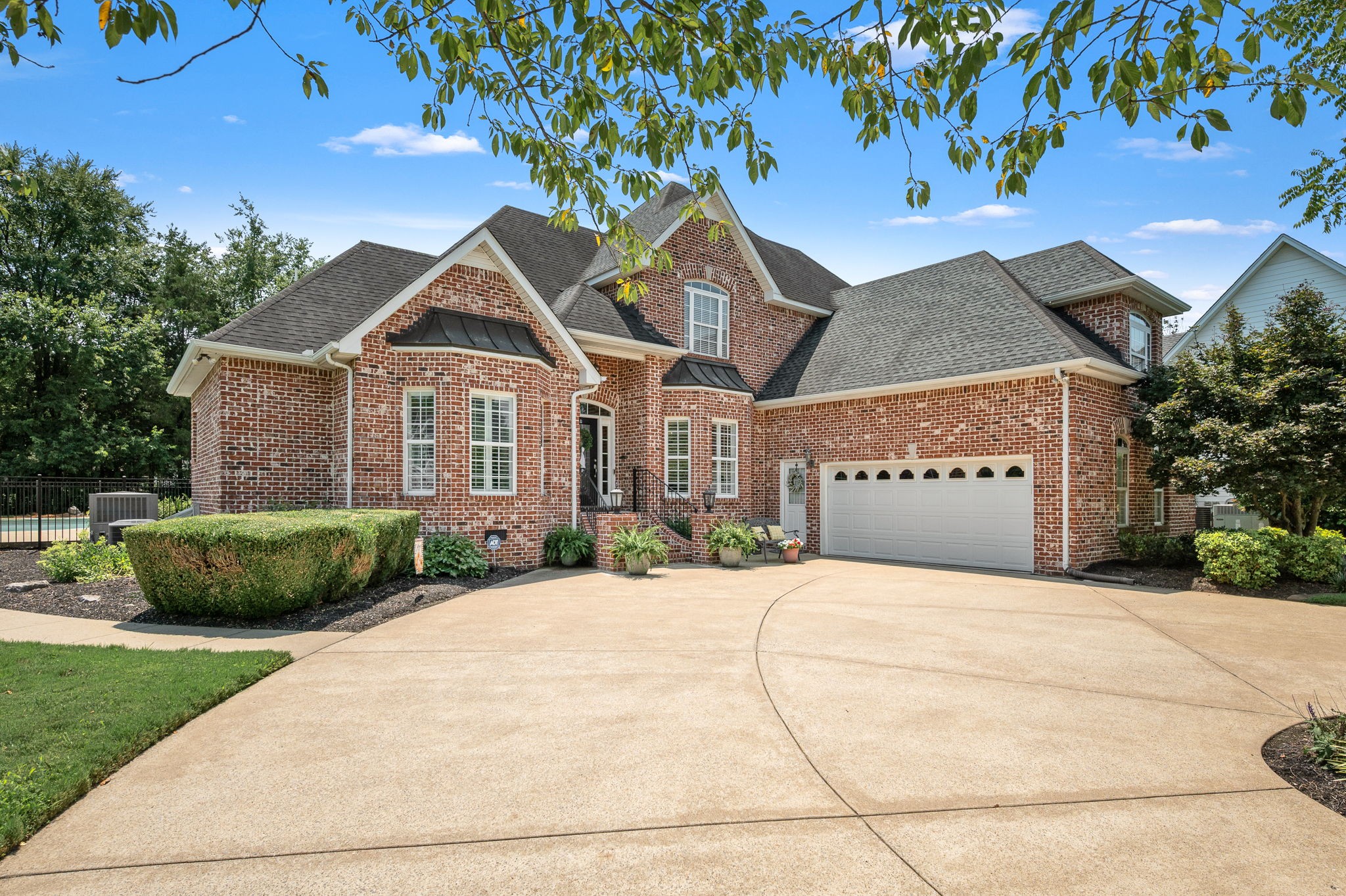 1530 Anatole Ct