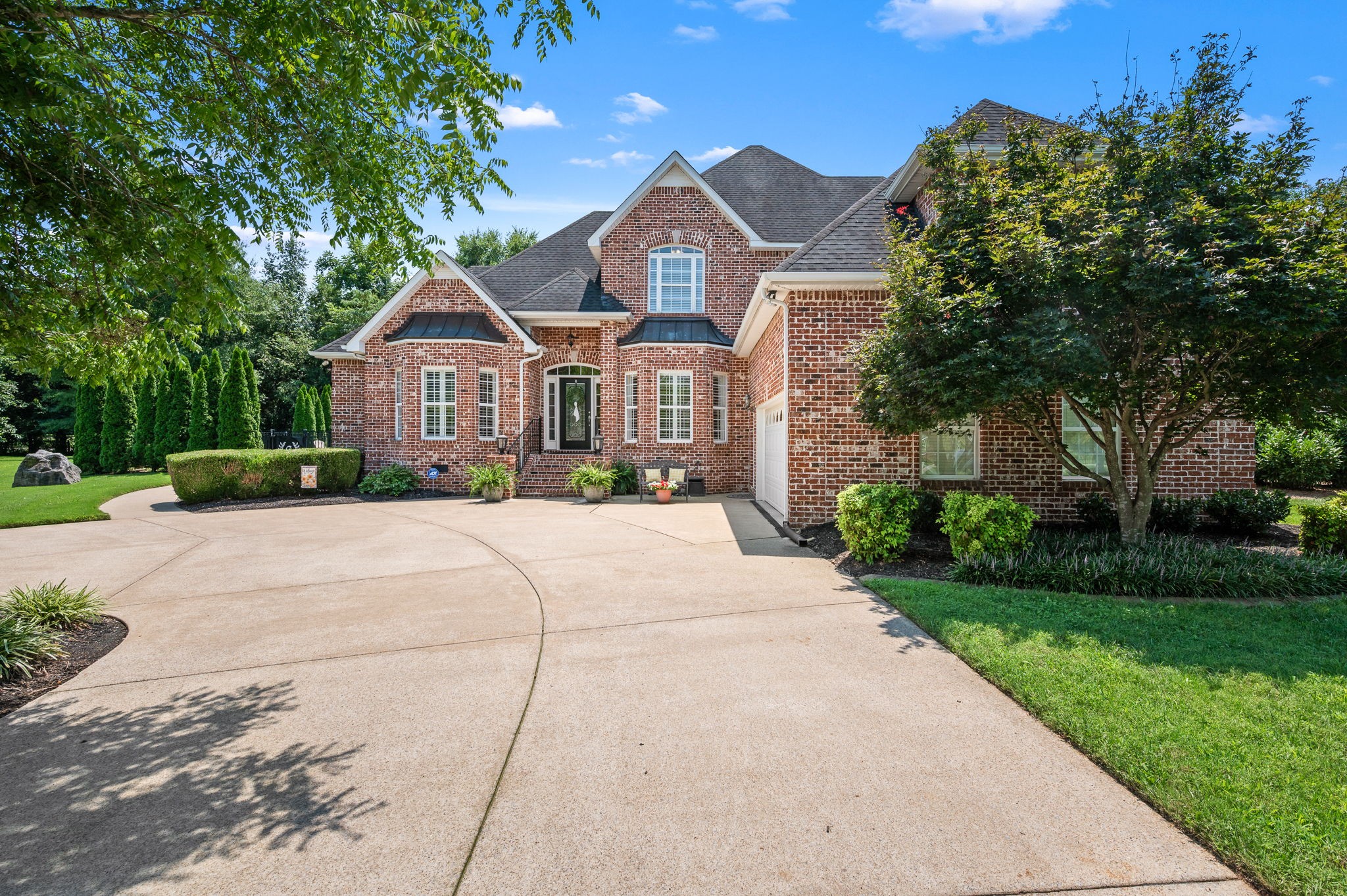 1530 Anatole Ct