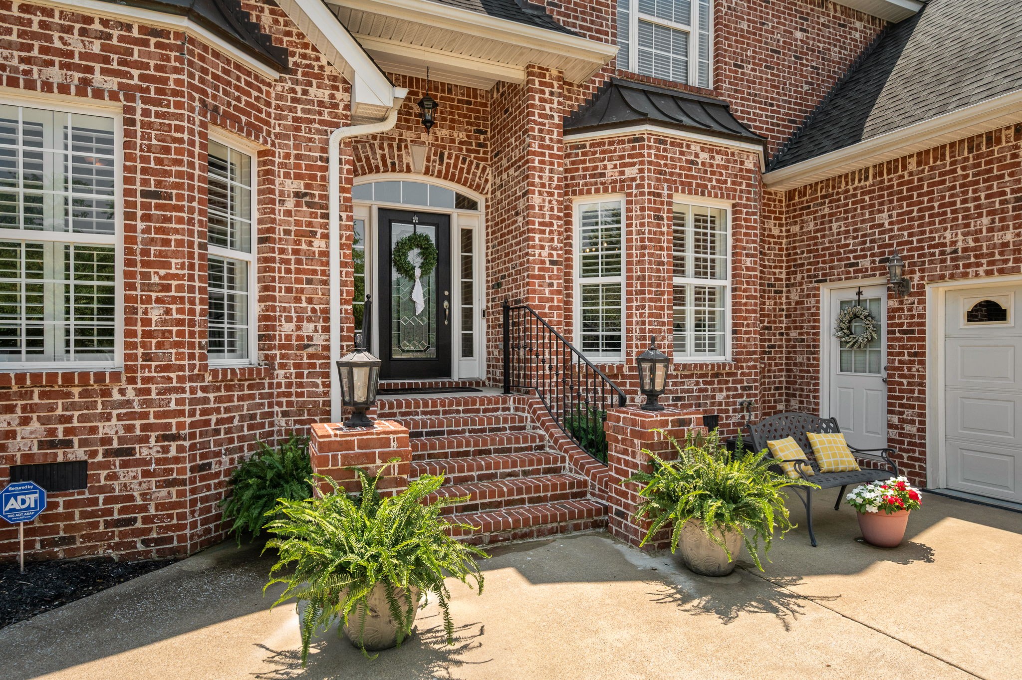 1530 Anatole Ct