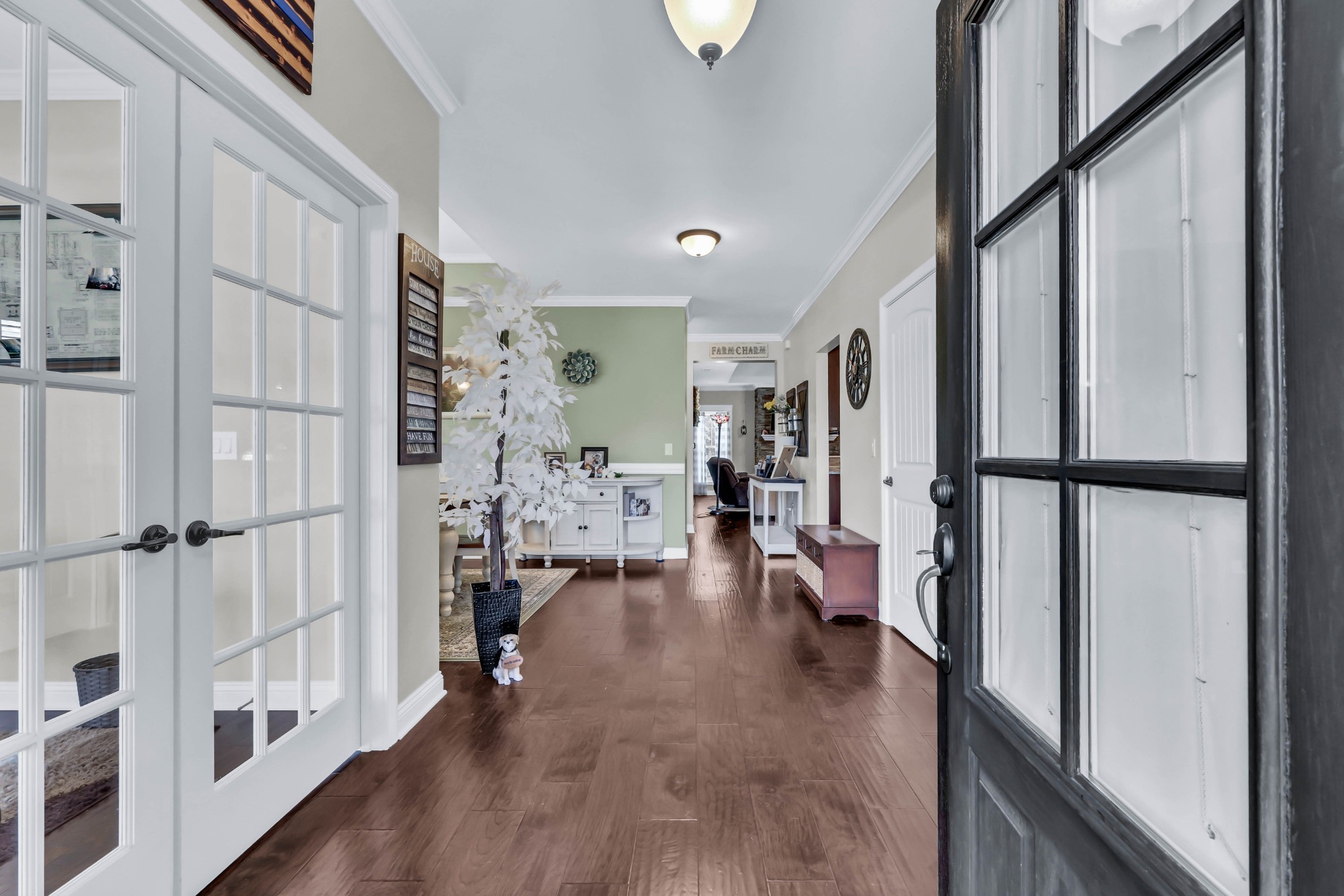 253 Dorchester Cir