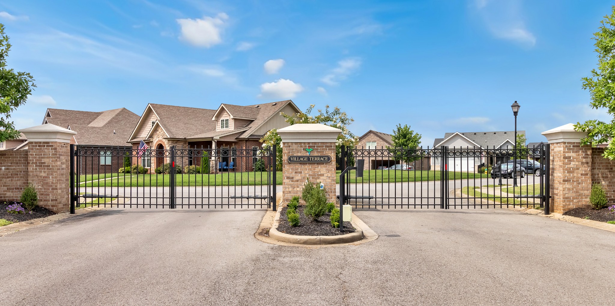 253 Dorchester Cir