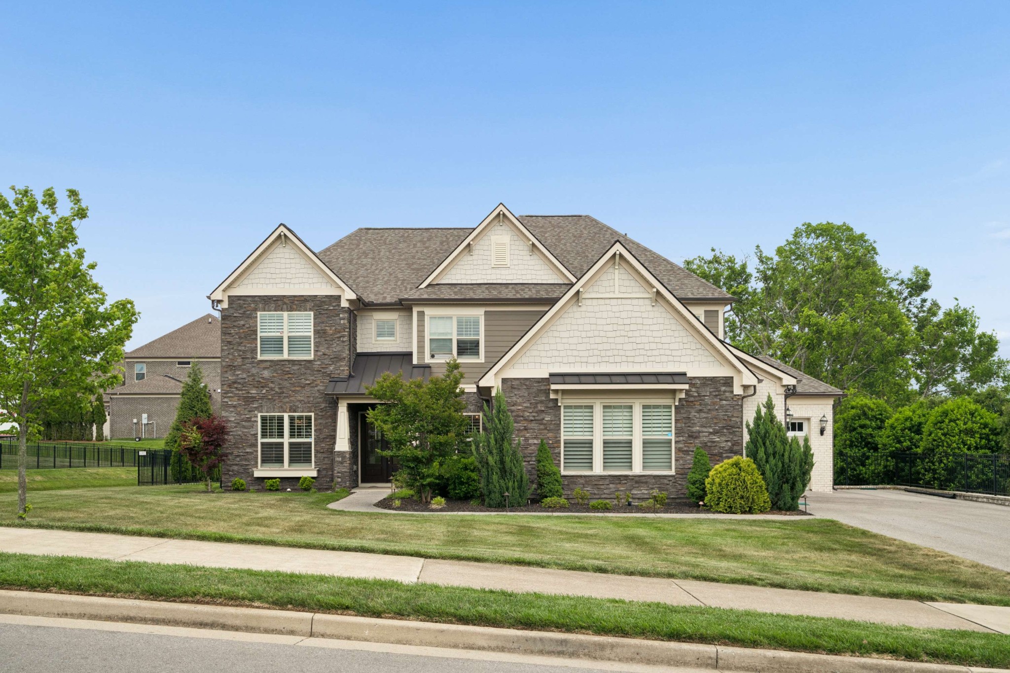 1810 Legacy Cove Ln