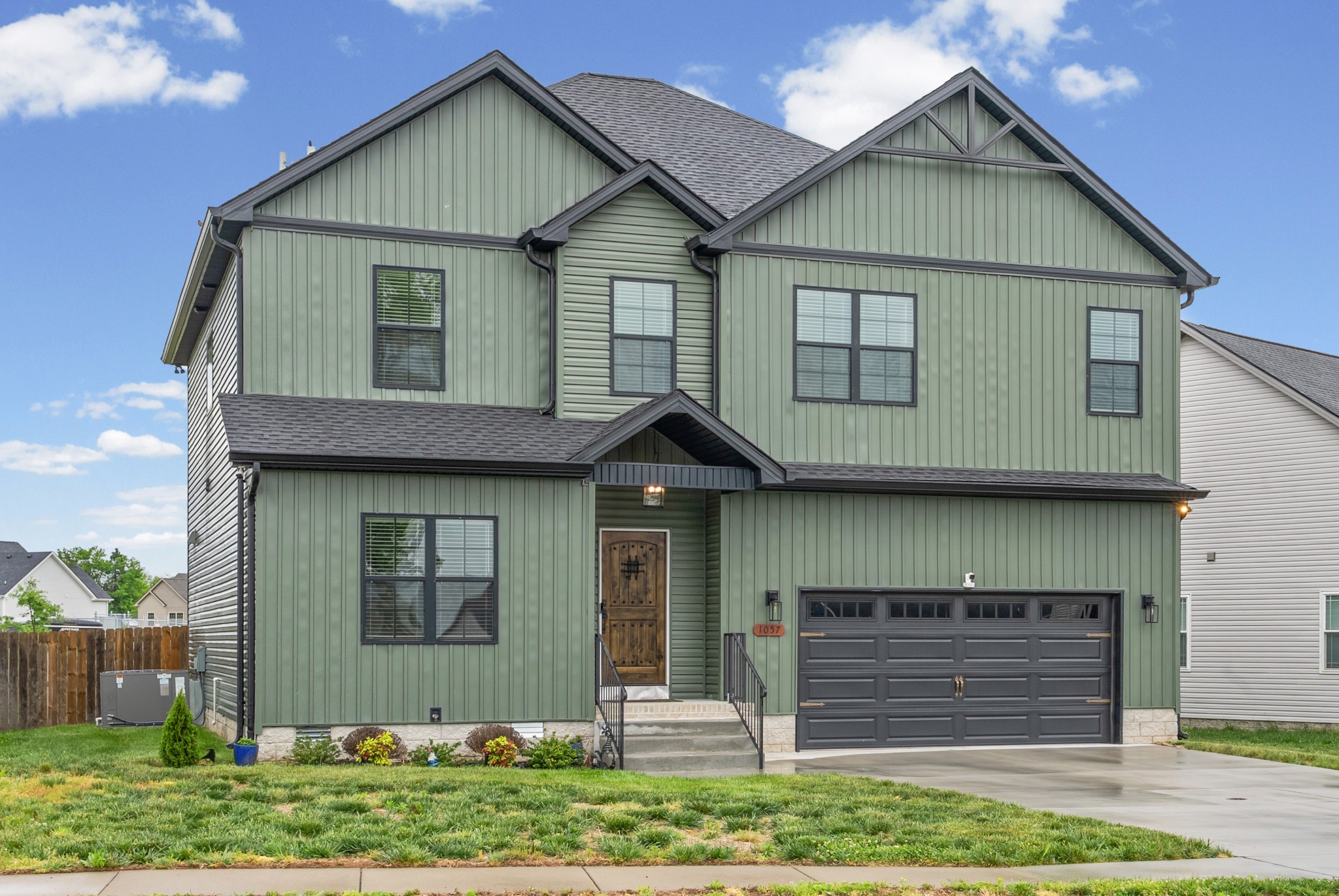 1057 Charles Thomas Dr