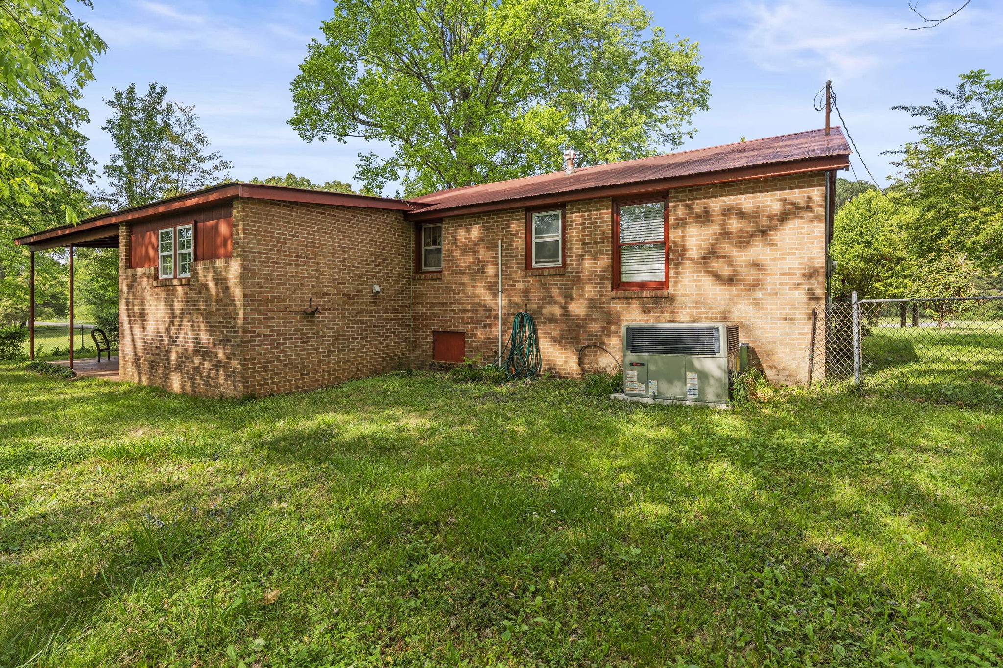 1400 Holders Cove Rd