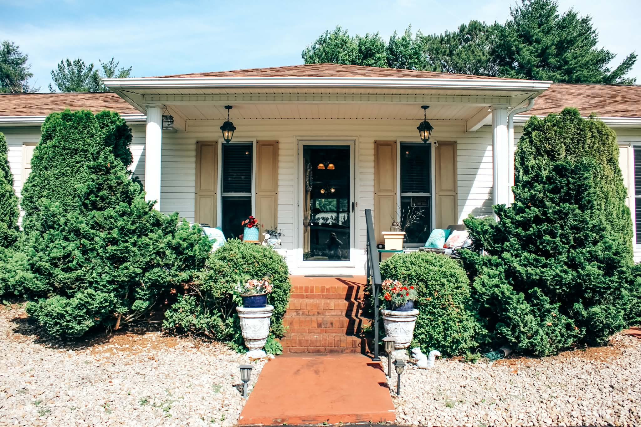 67 Lake Ln
