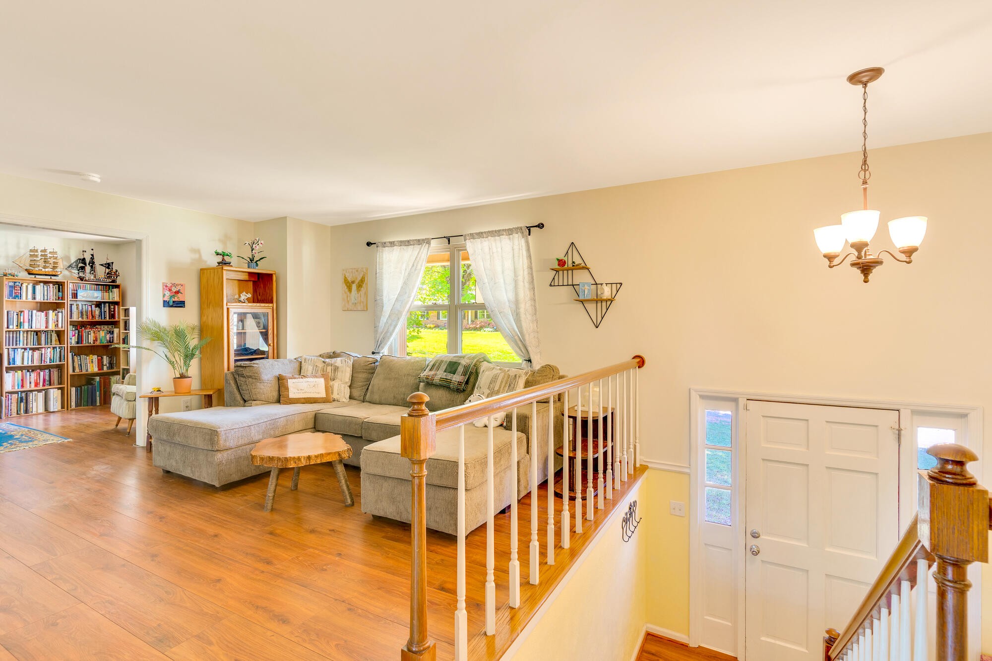 1701 Ray Jo Circle