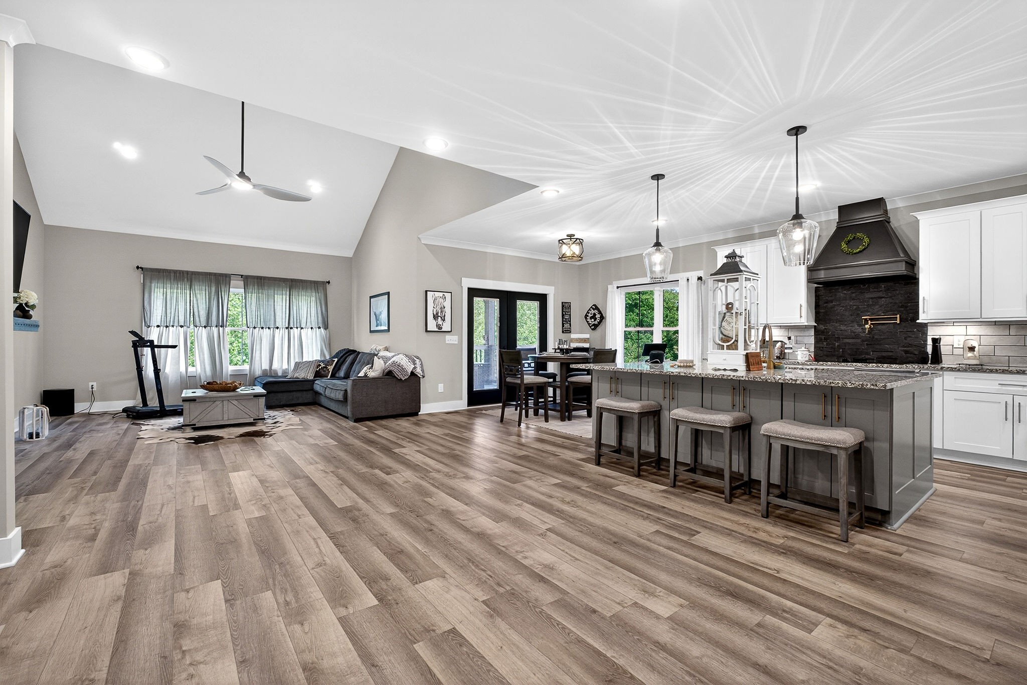 155 Lakewood Cir