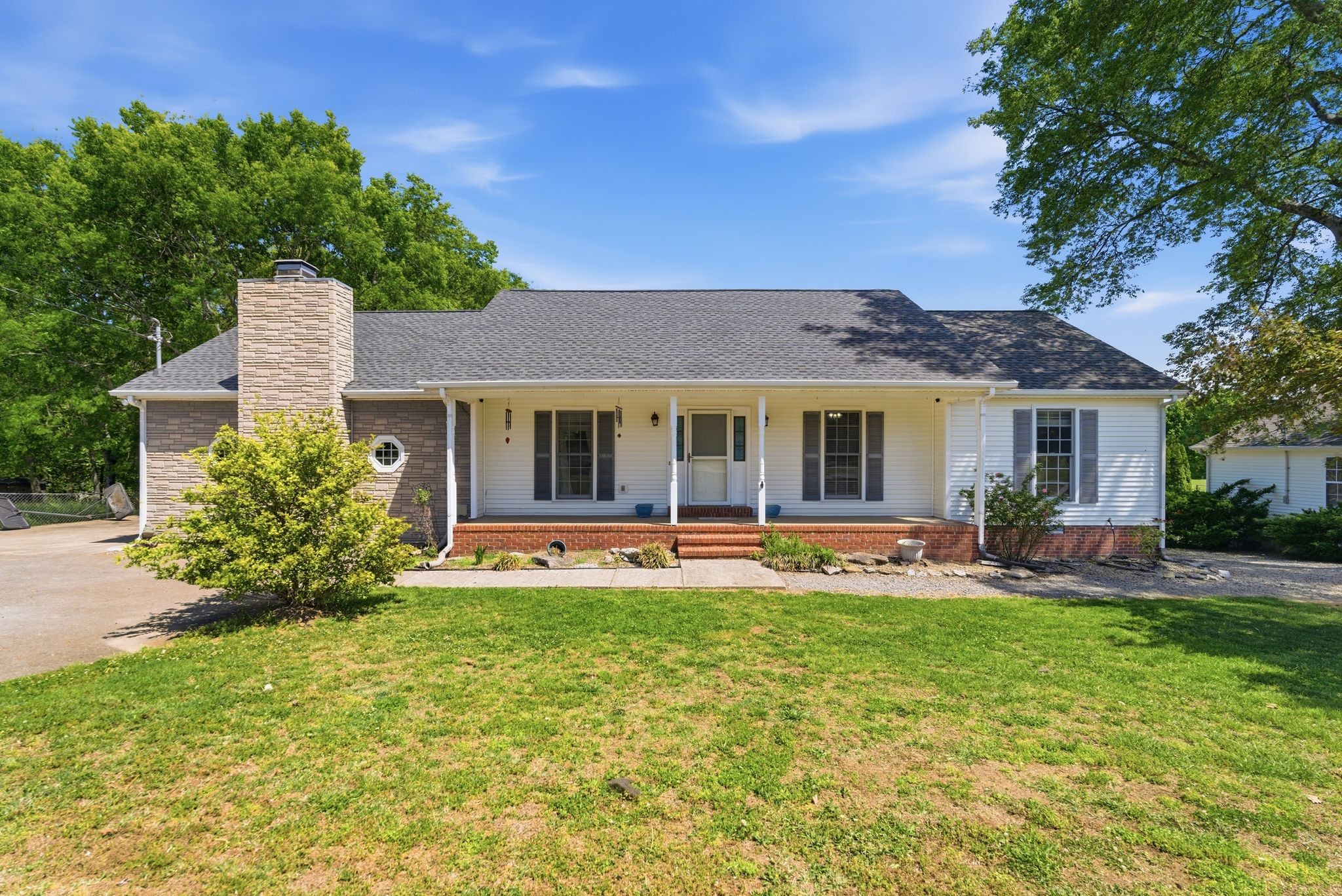 1050 Brinkley Rd