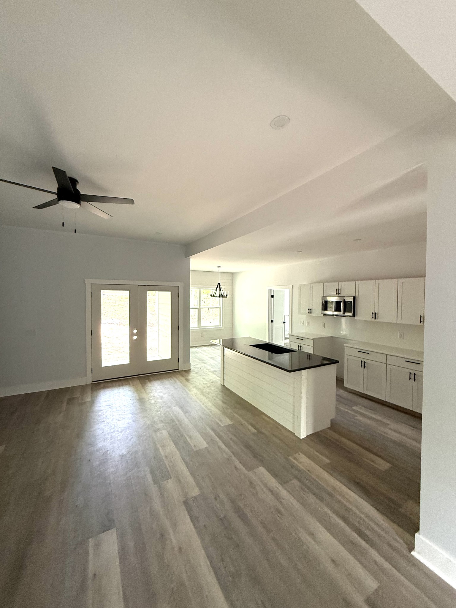 169 Anglewood Dr