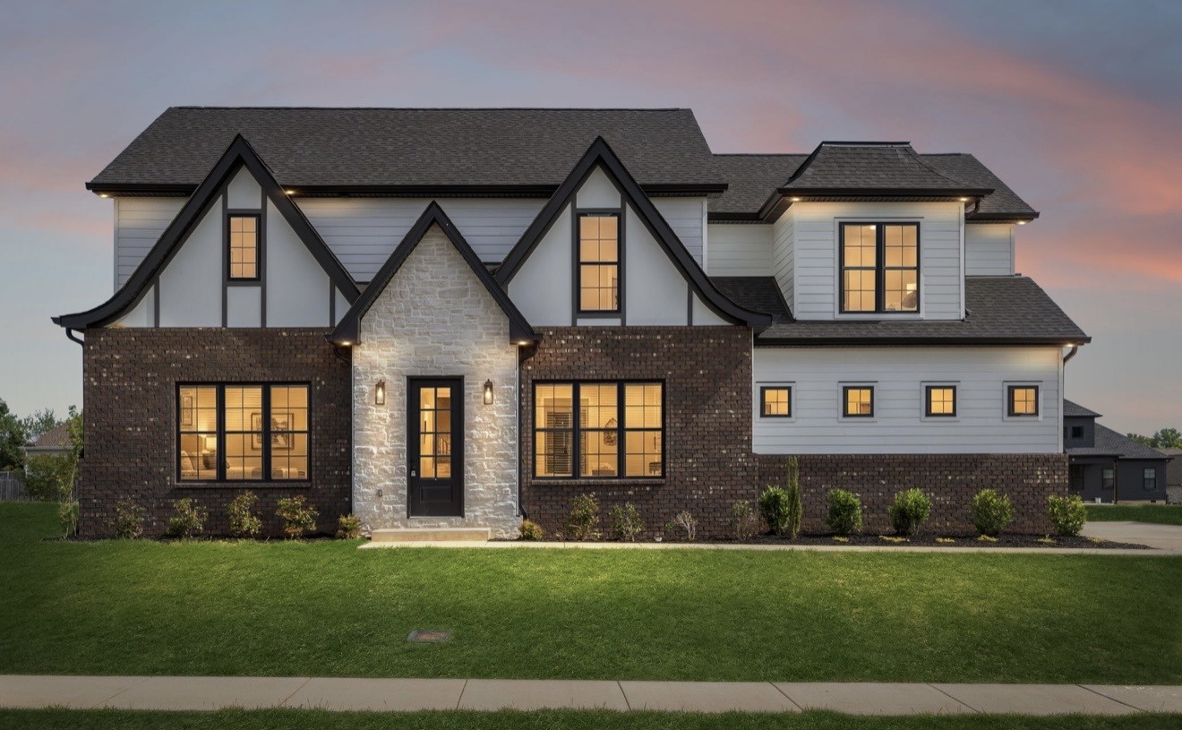 2457 Ellsworth Dr