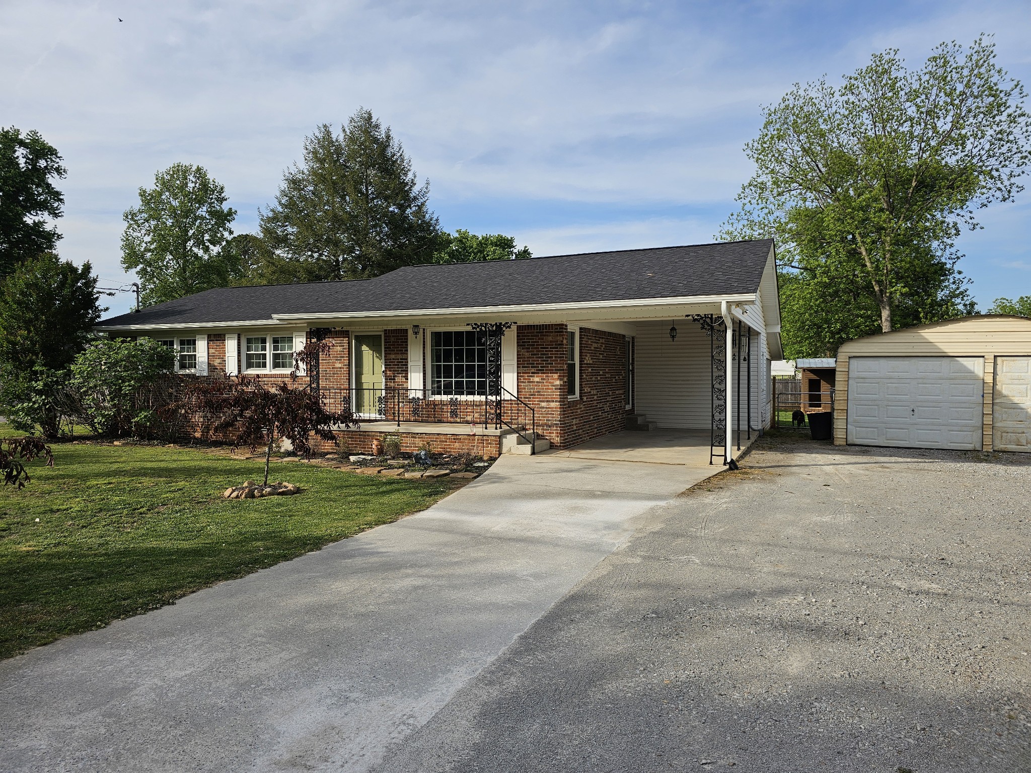 106 Willow St, N