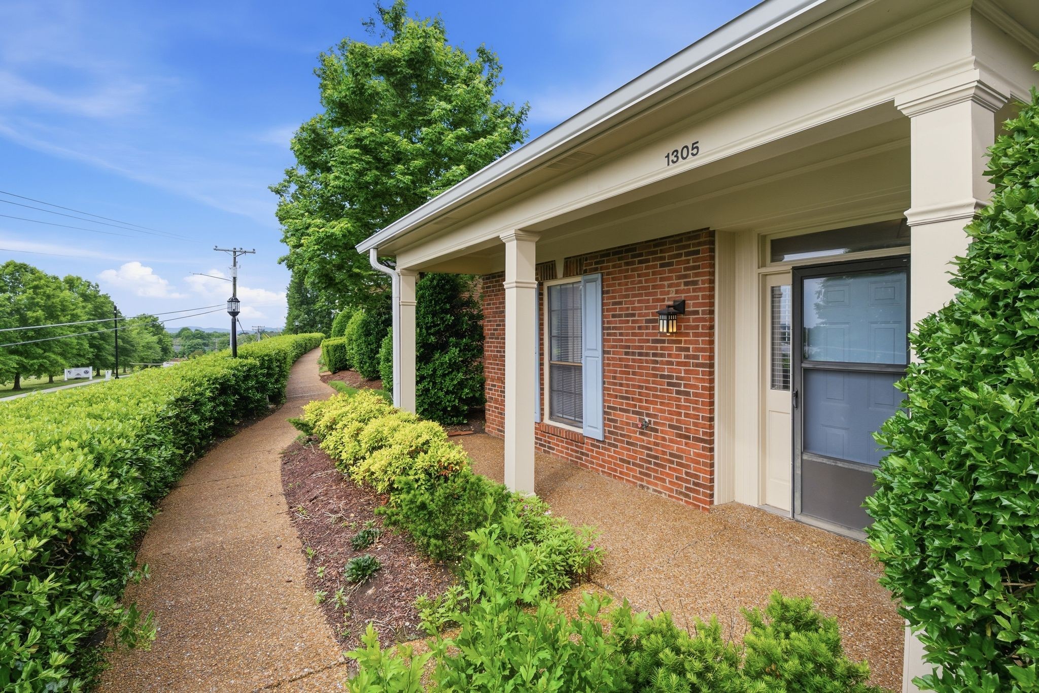 1305 Brentwood Pt