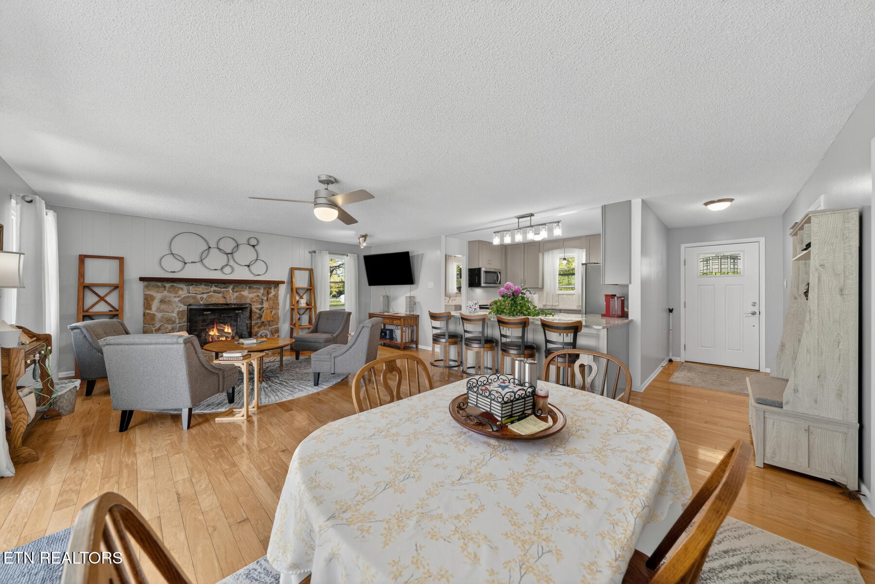 3008 Seminole Loop