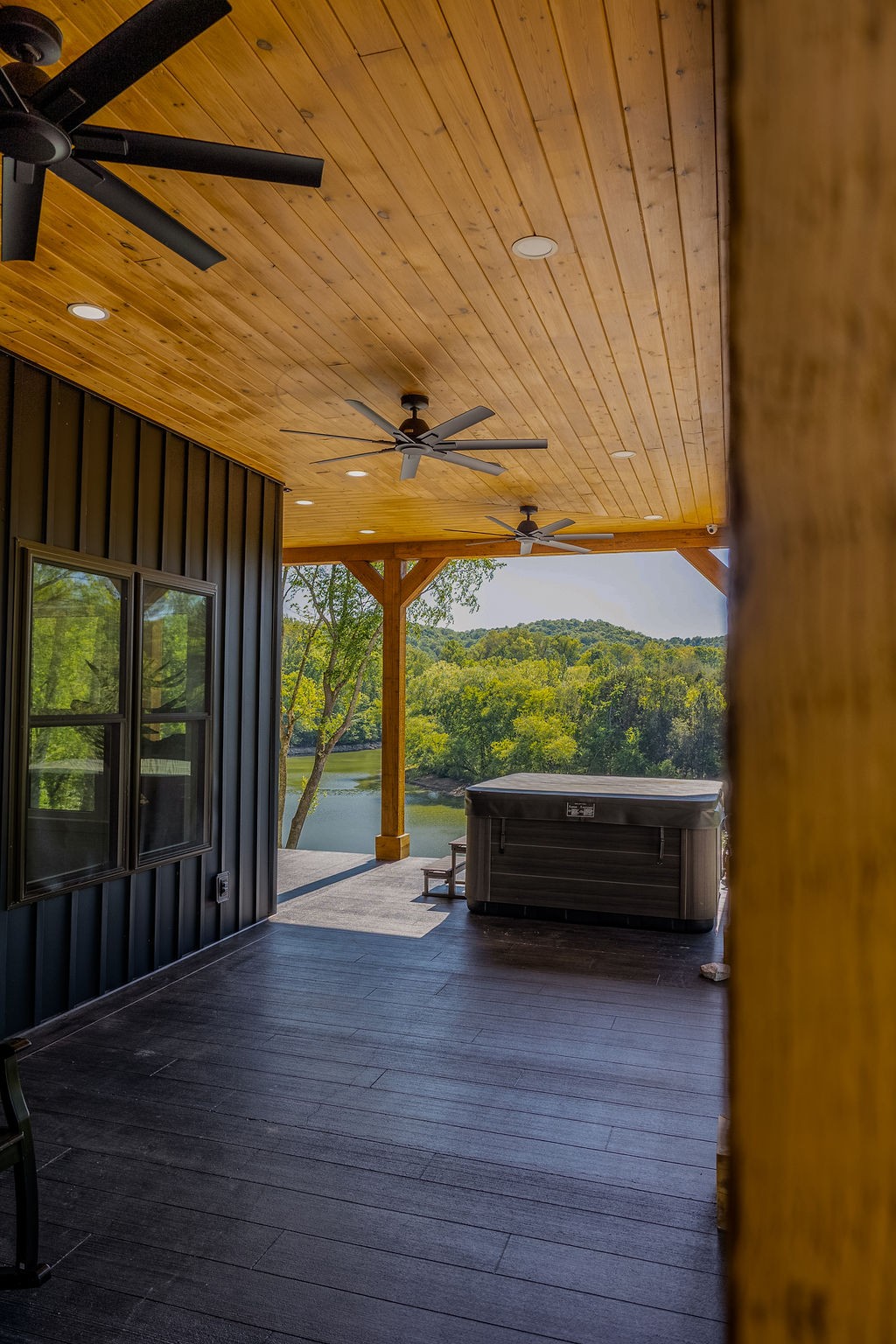 139 River Oaks Dr