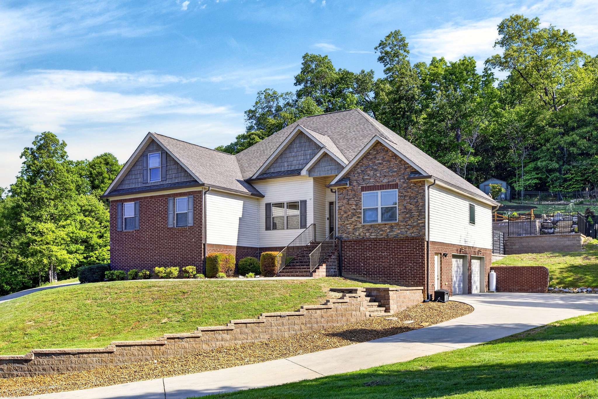 351 Broken Arrow Lane, SW