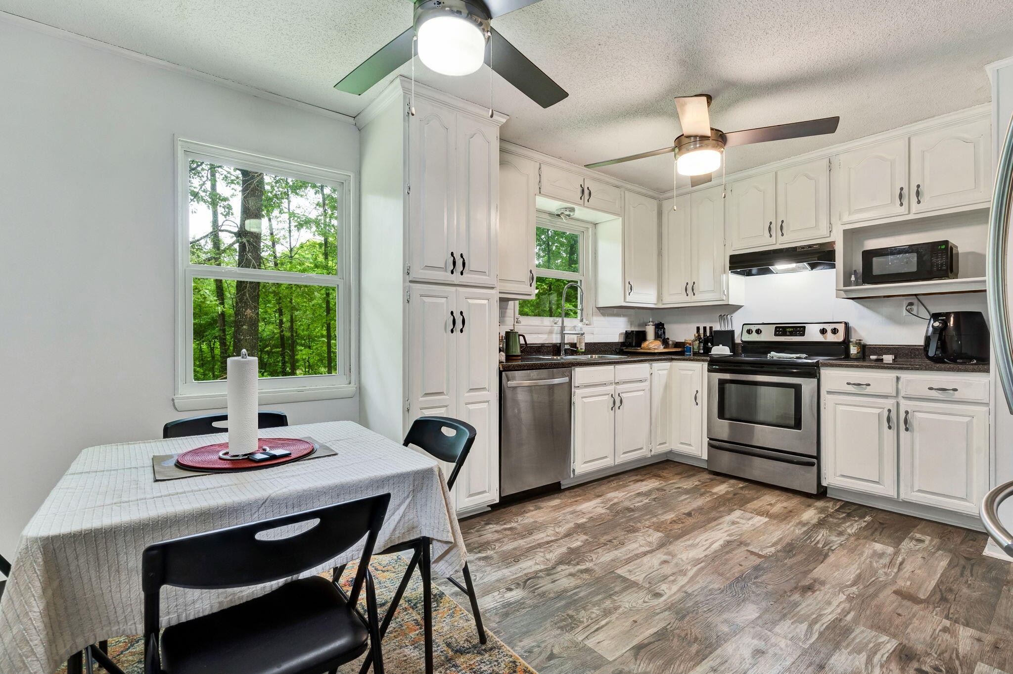 3975 Lynncrest Drive, NE