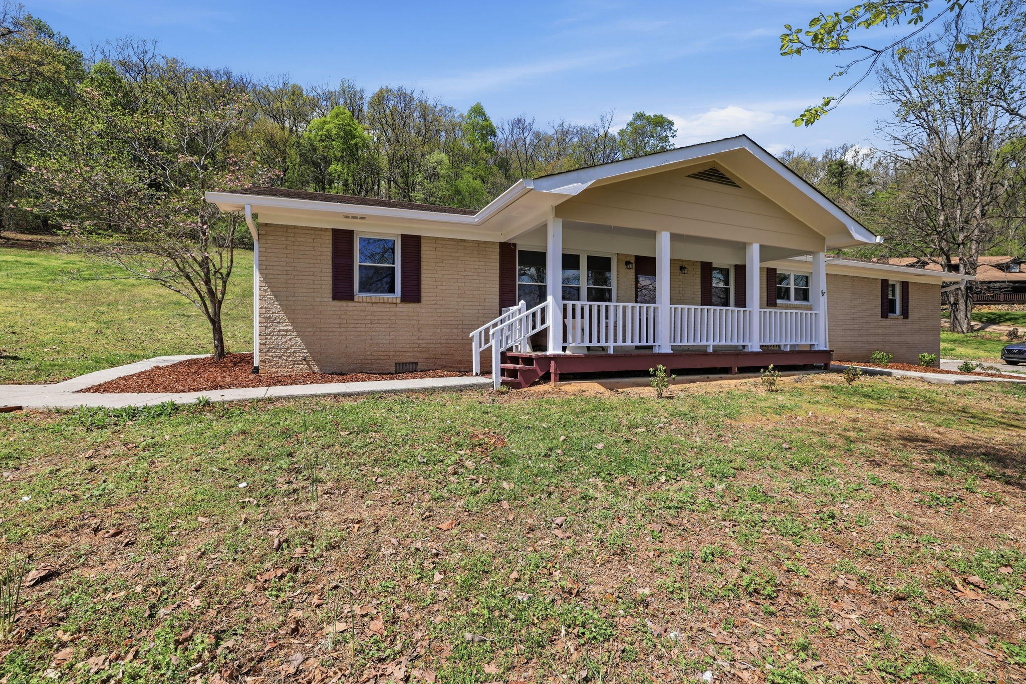 662 Red Hill Valley Road, SE