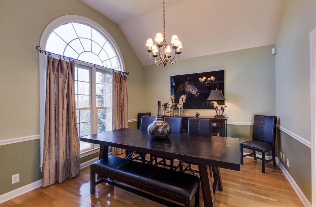 401 Roma Ct