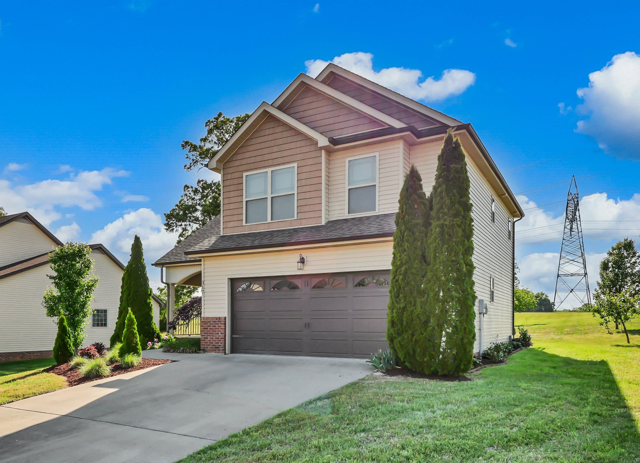 317 Ivy Bend Cir