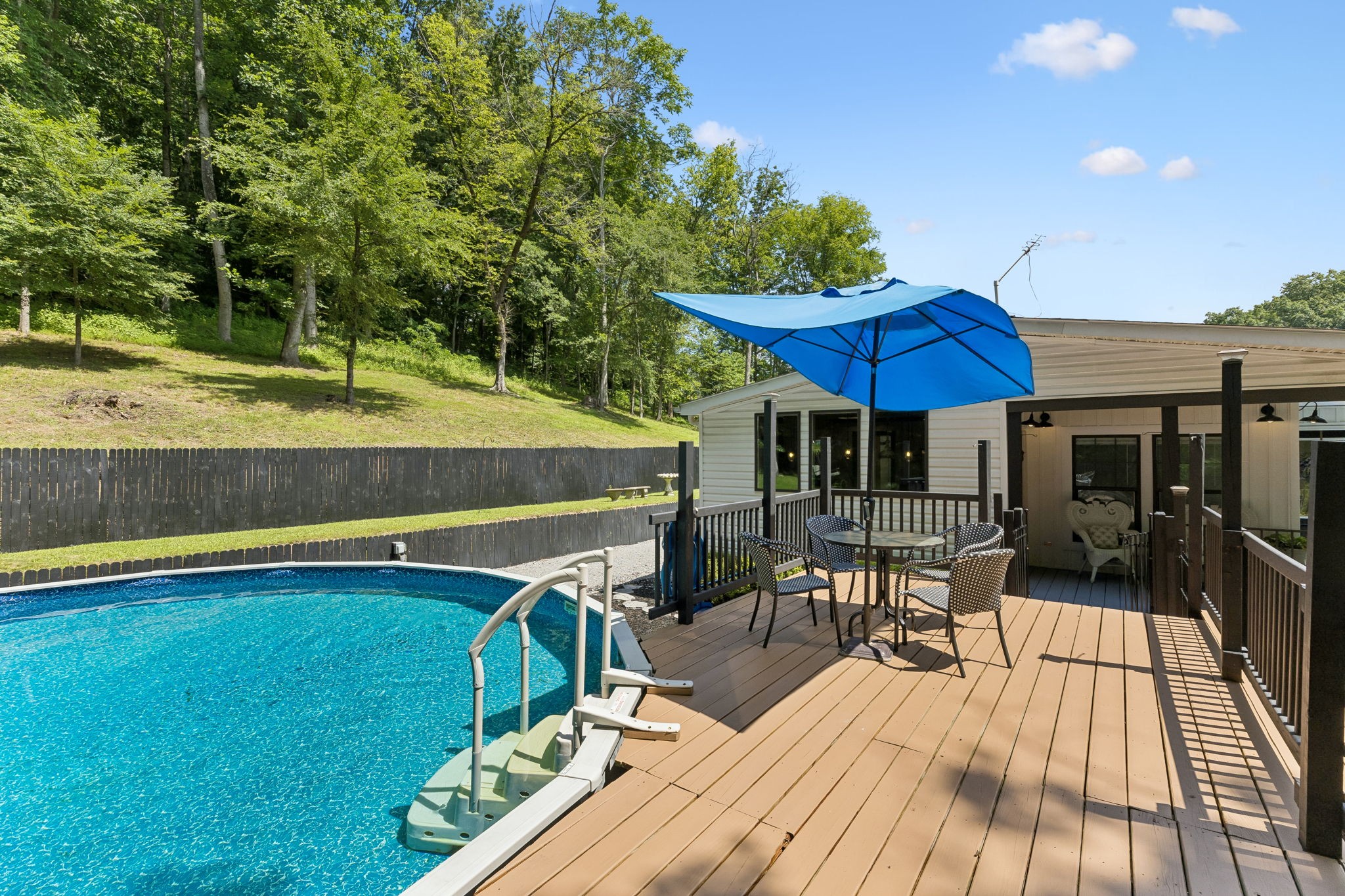 8501 Joy Rd