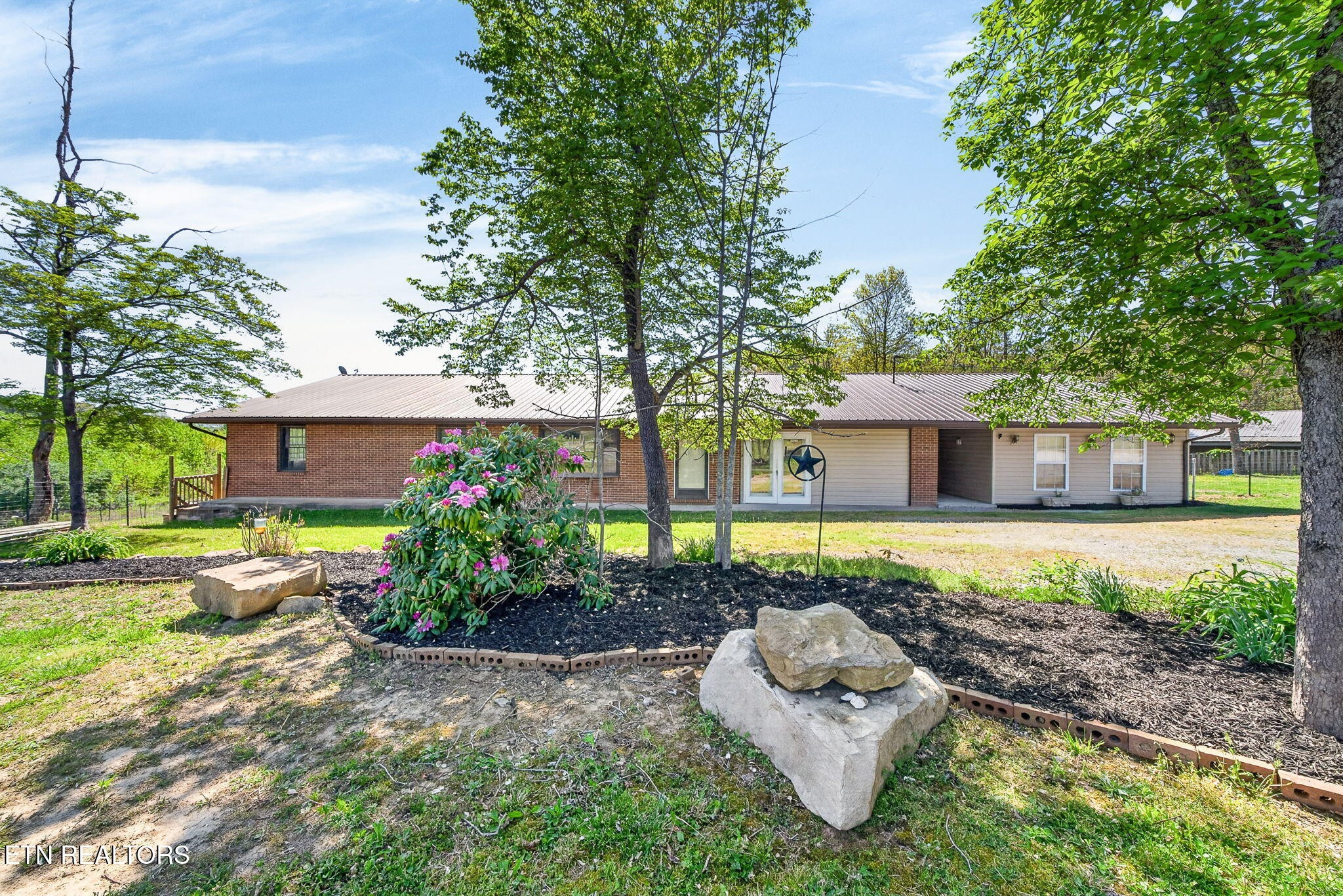 935 Brewer Rd