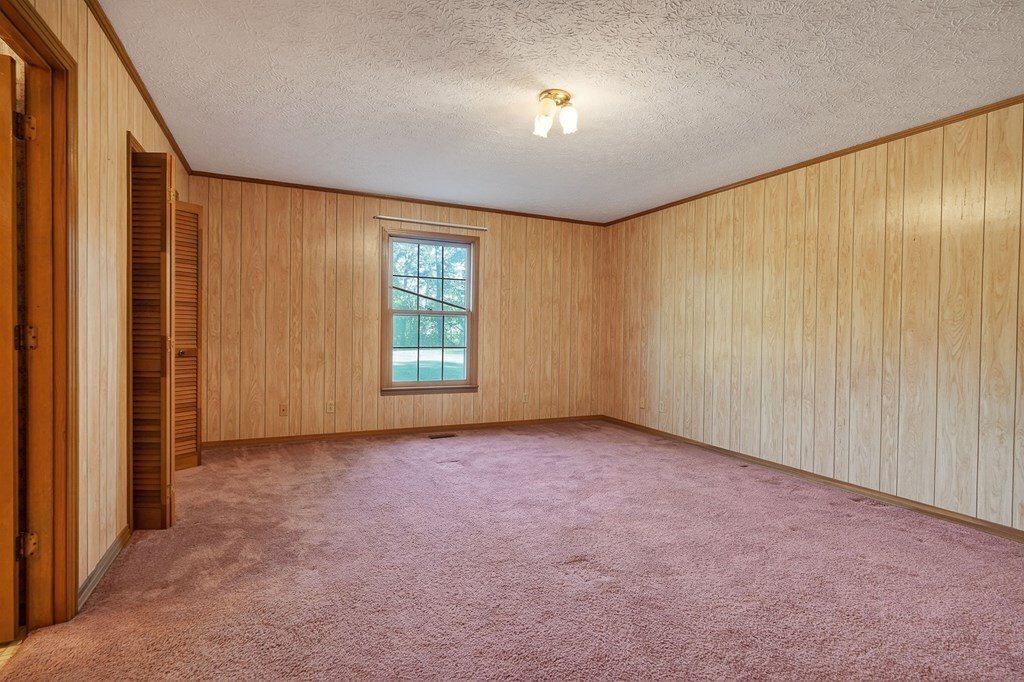 460 Petite Dr