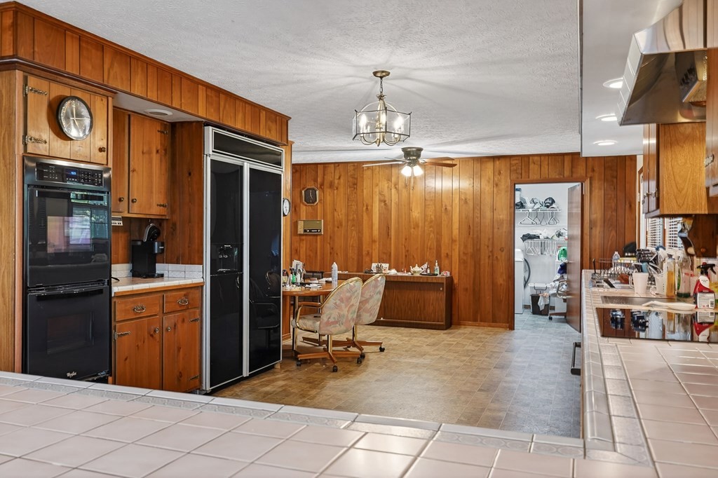 460 Petite Dr
