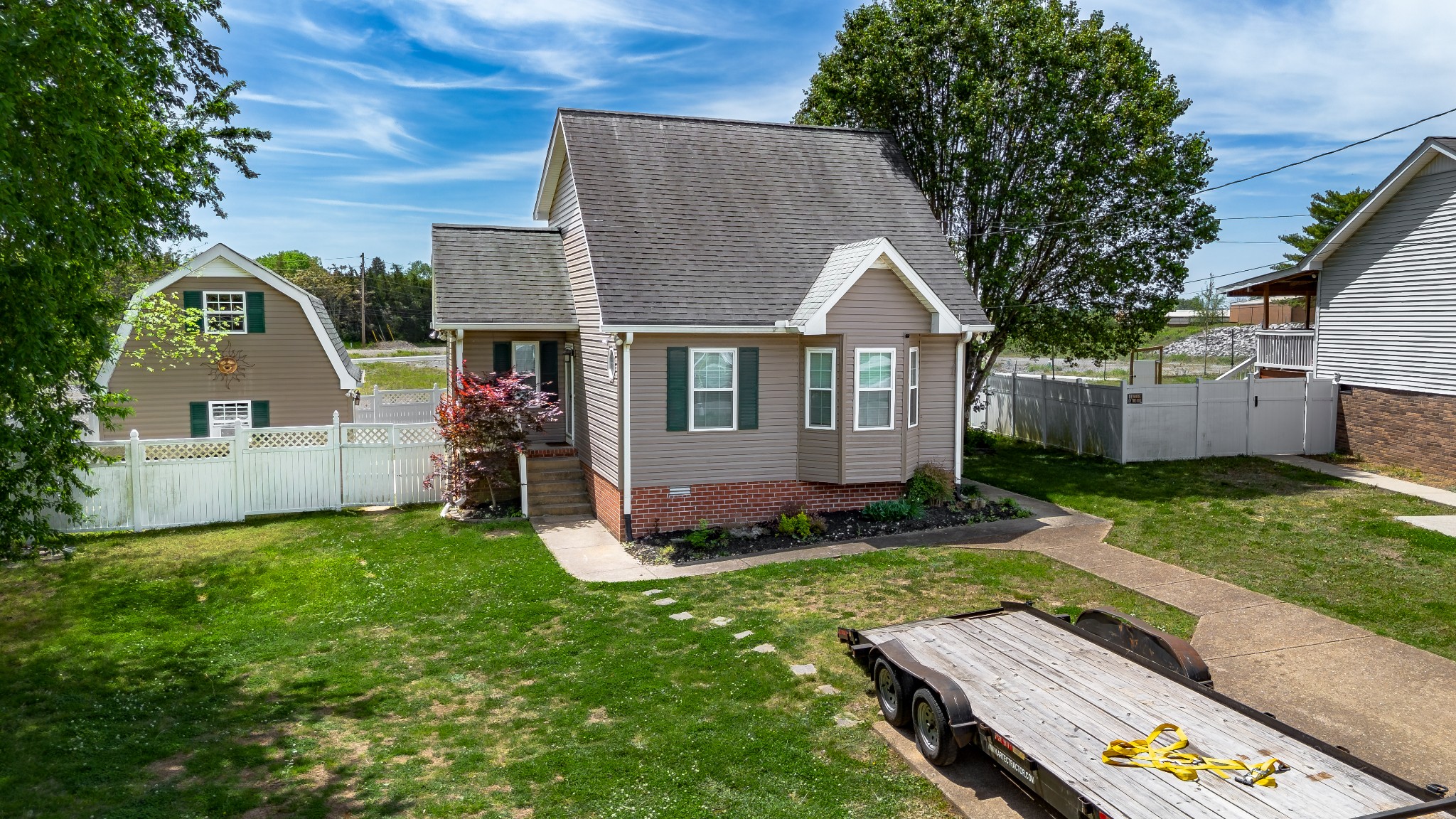 200 Westlynn Dr