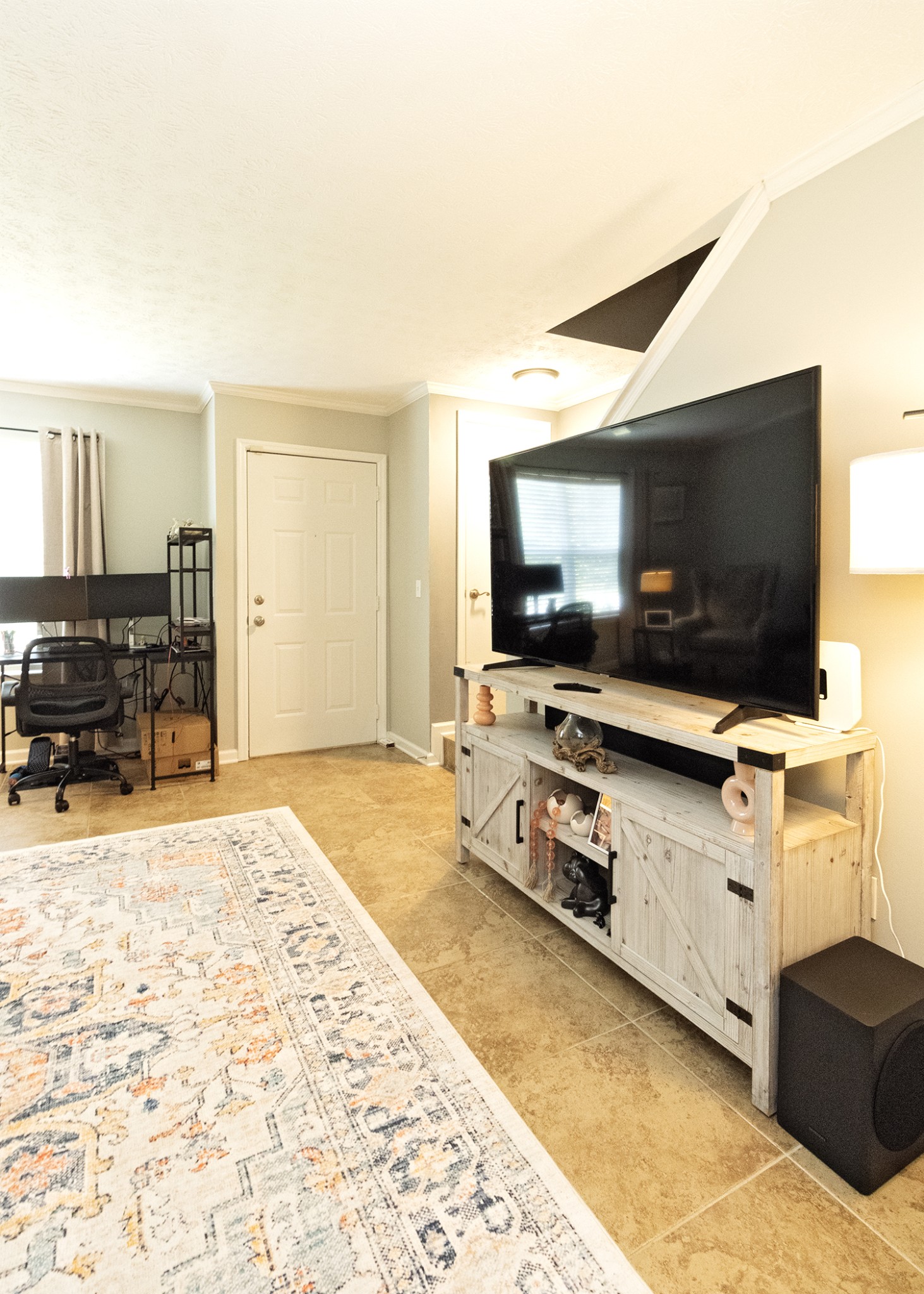 102 Waterview Dr