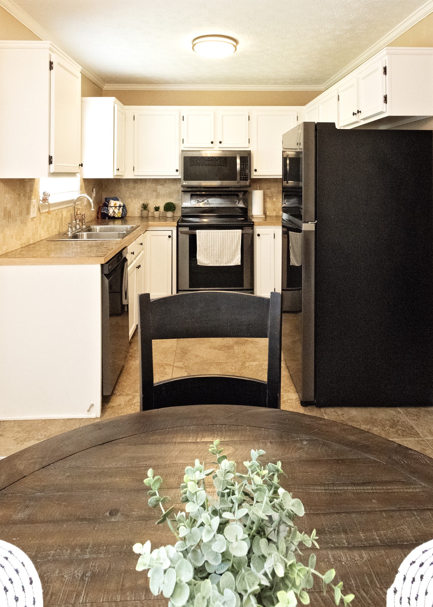 102 Waterview Dr