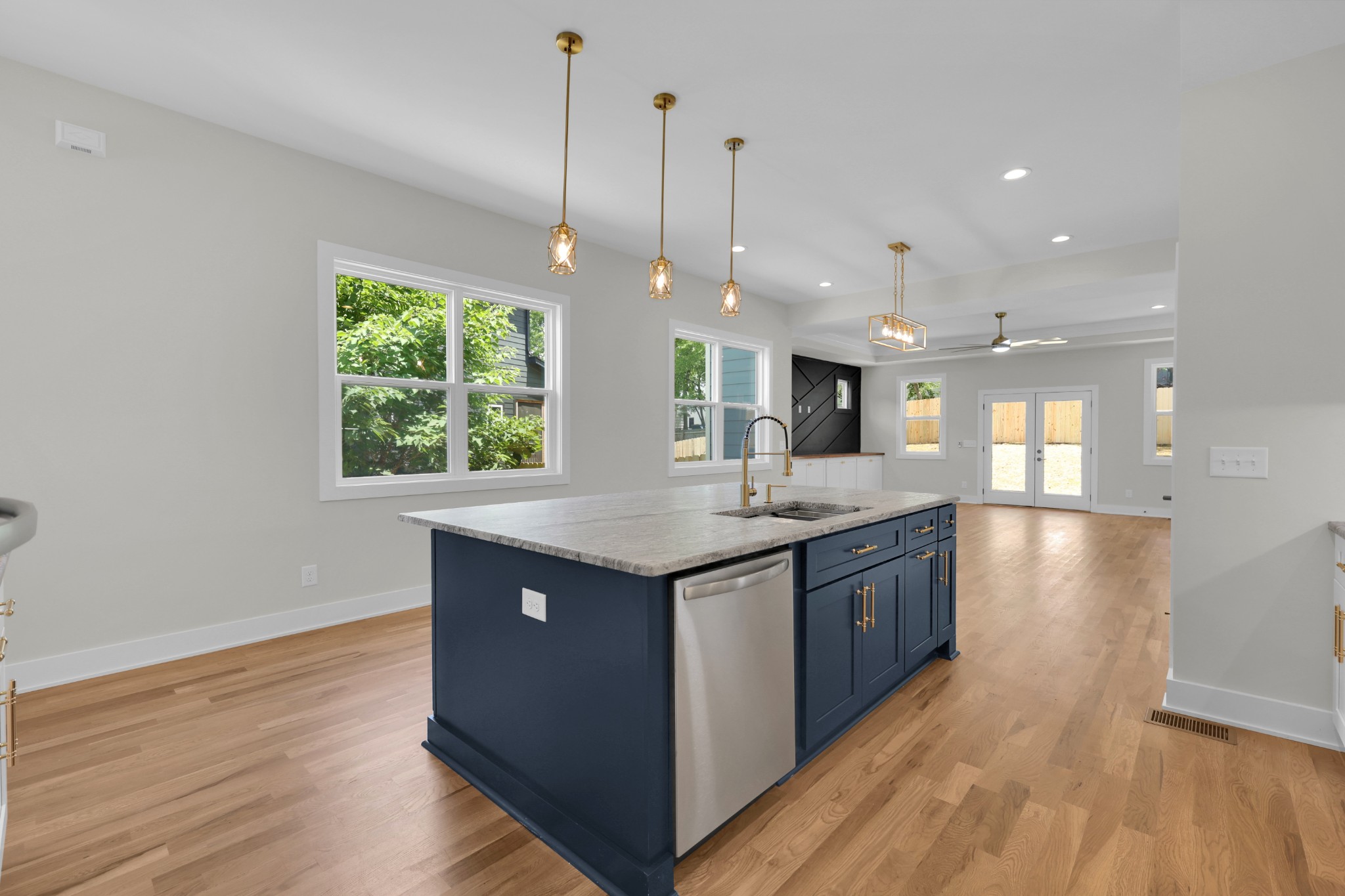 412 E Bend Dr