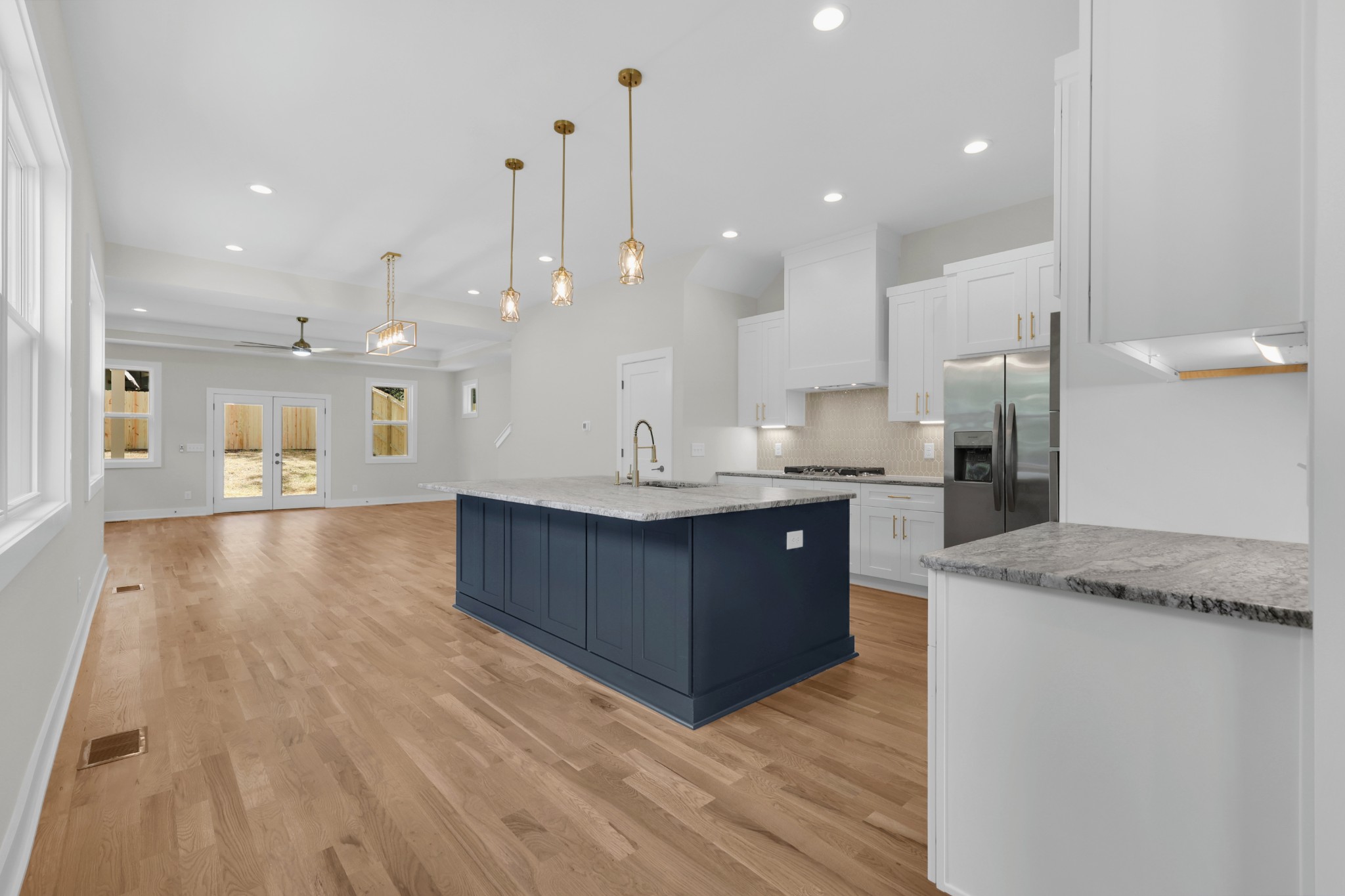 412 E Bend Dr