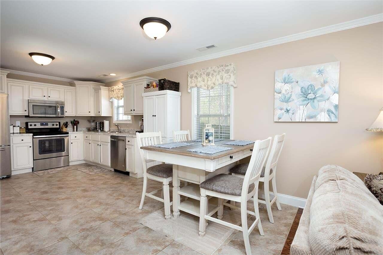 5769 Mouse Creek Road, NW