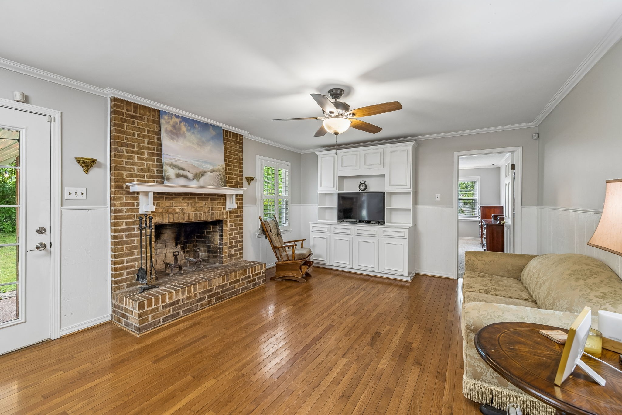 1305 Jewell Dr
