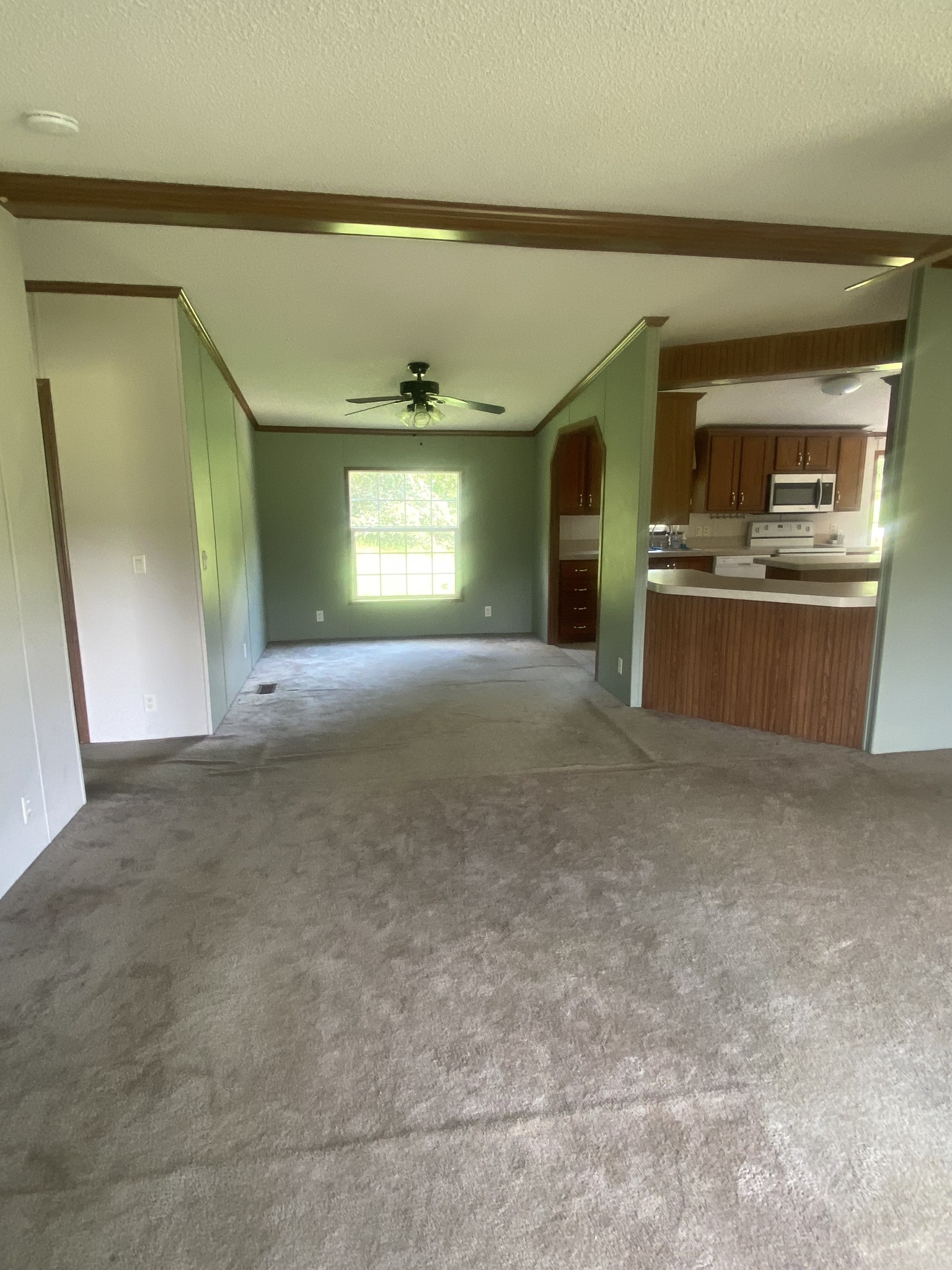 2450 W Leatherwood Rd
