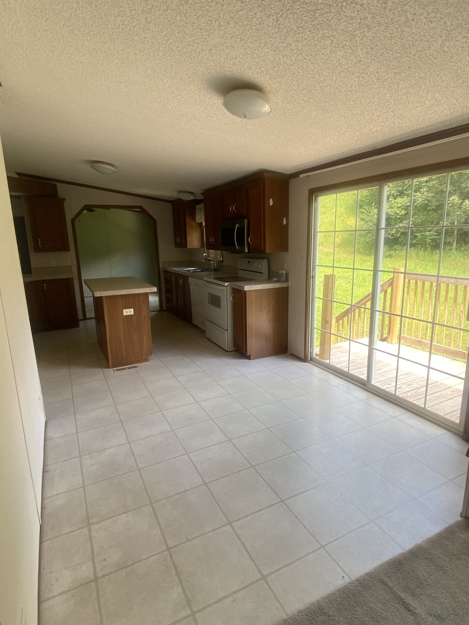 2450 W Leatherwood Rd