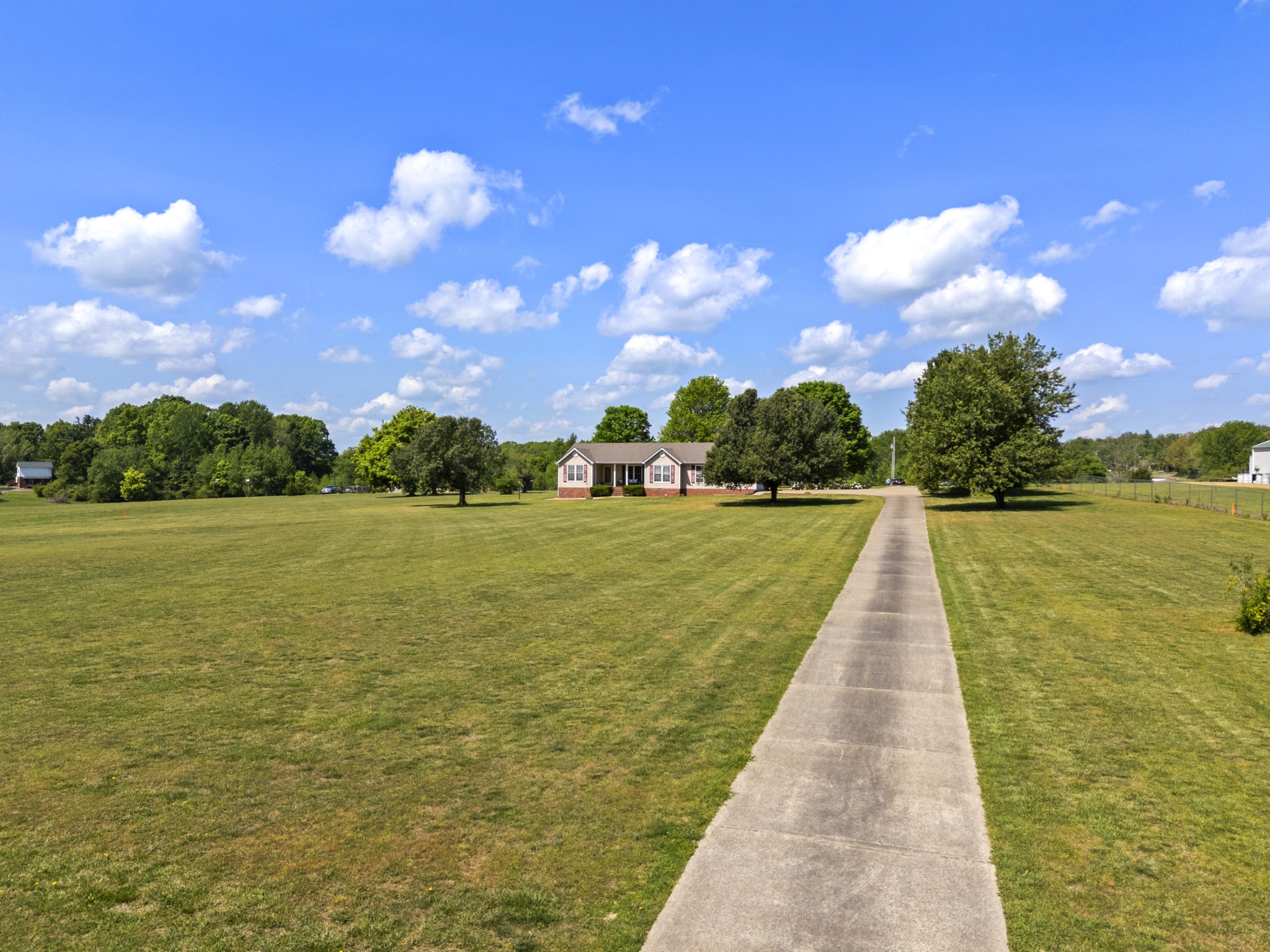 1010 Highway 48, S