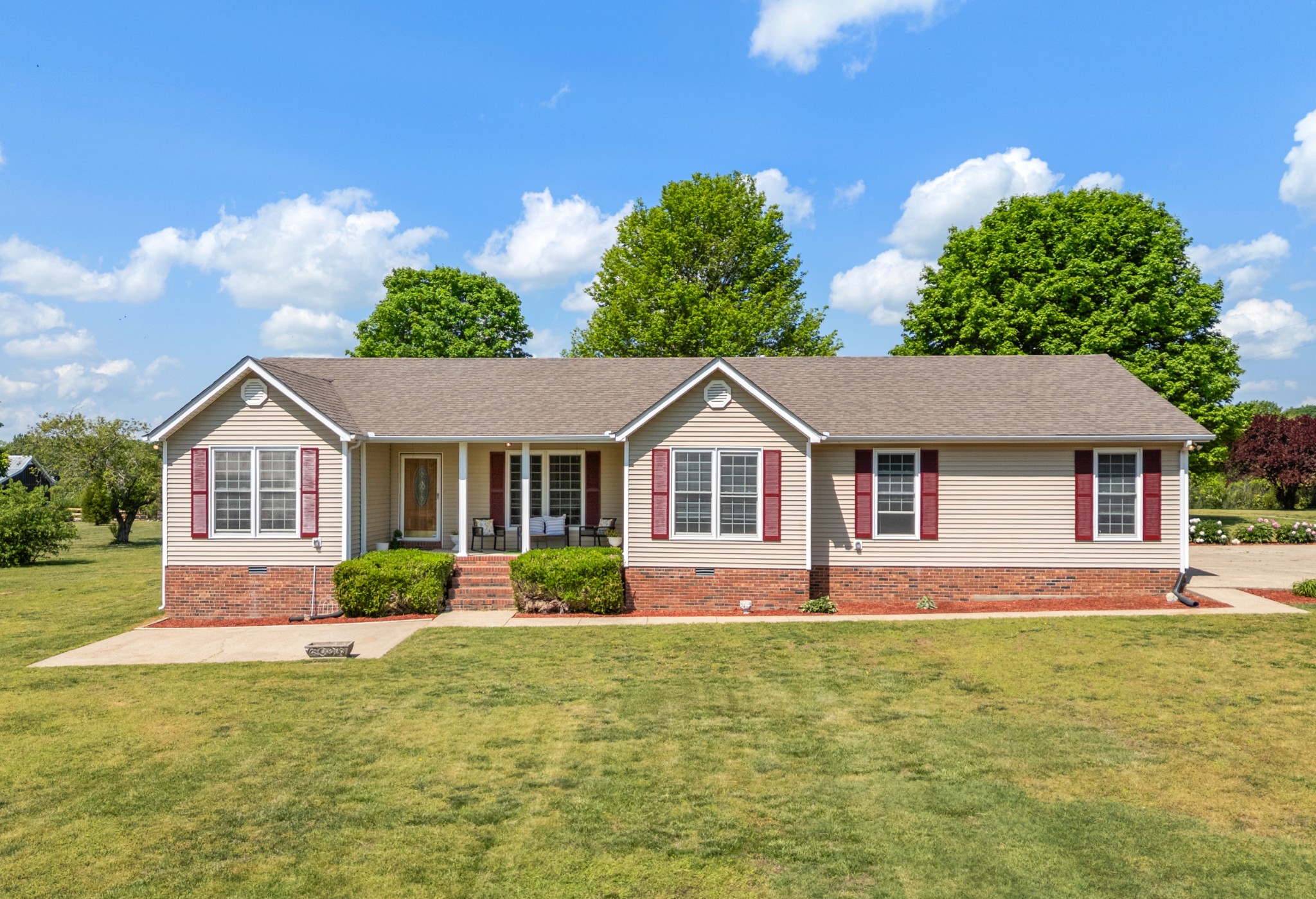 1010 Highway 48, S