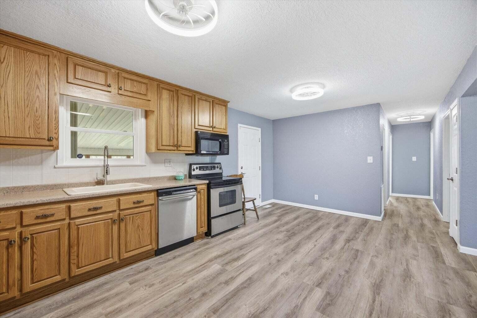 11328 Hwy 150