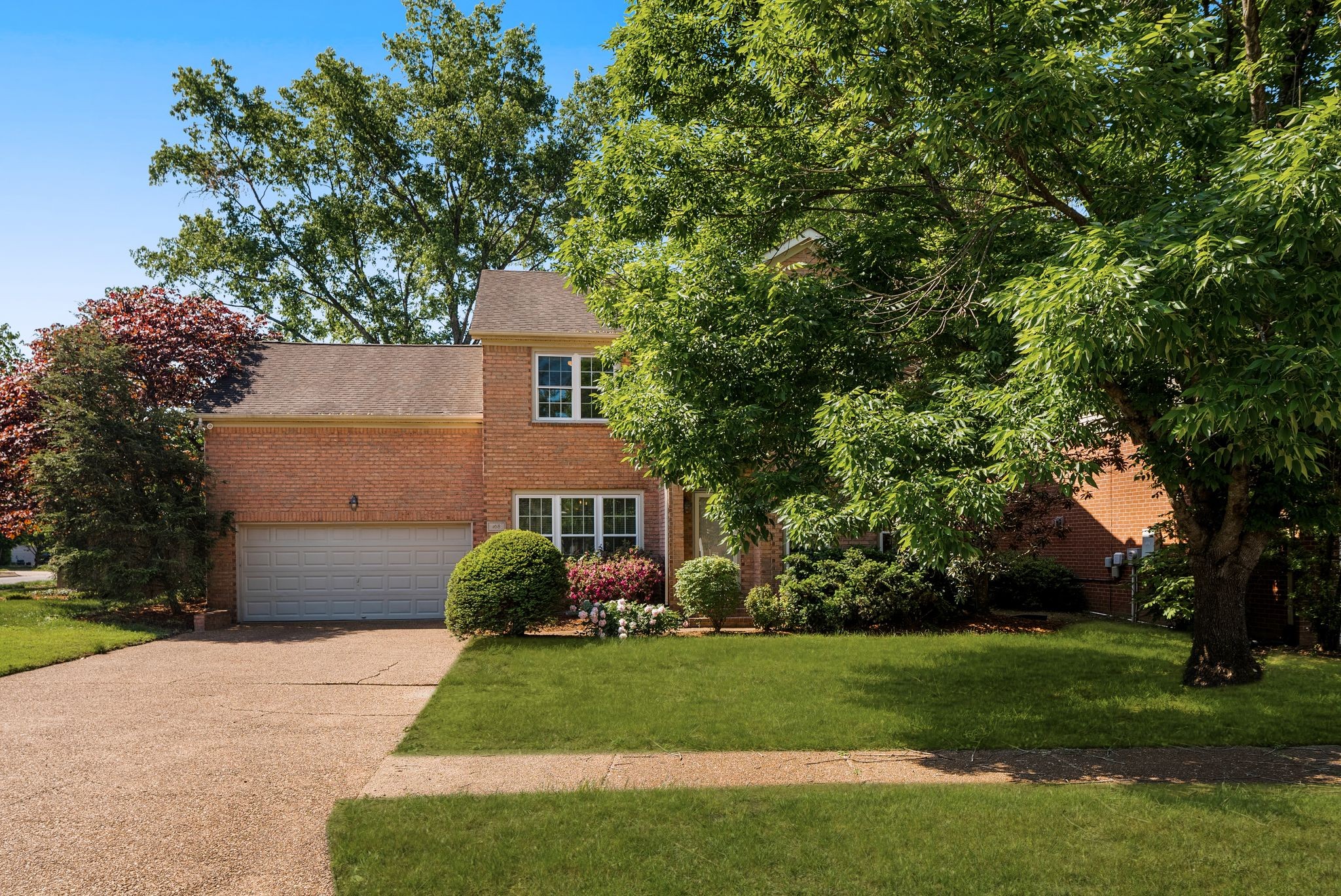 168 Clarendon Cir