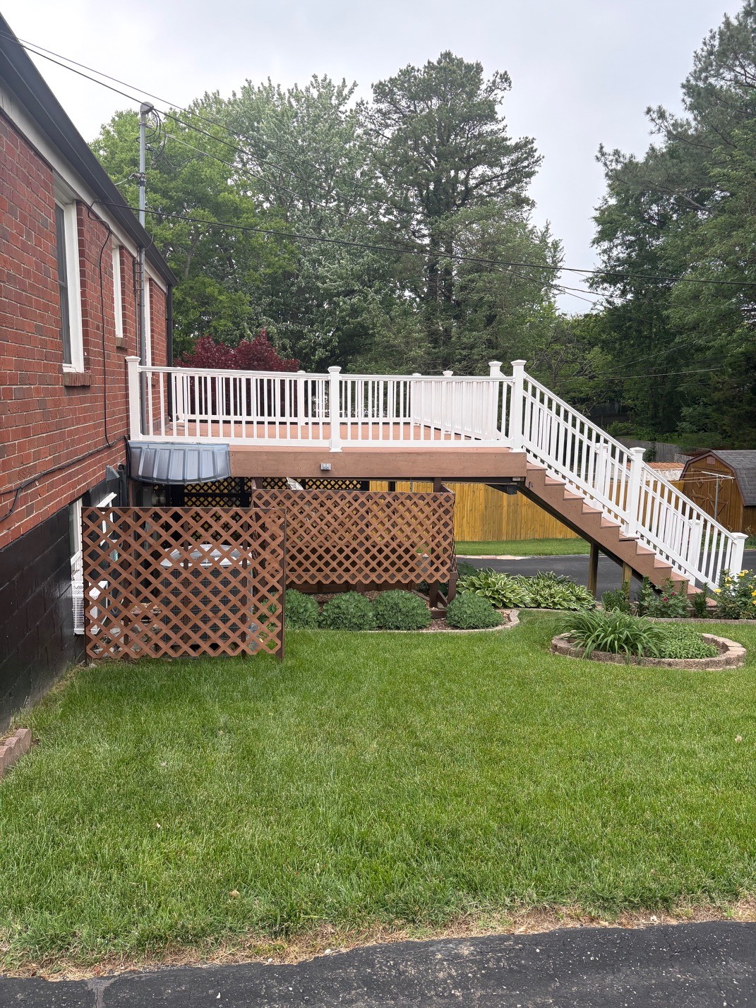 1735 Merritt Dr