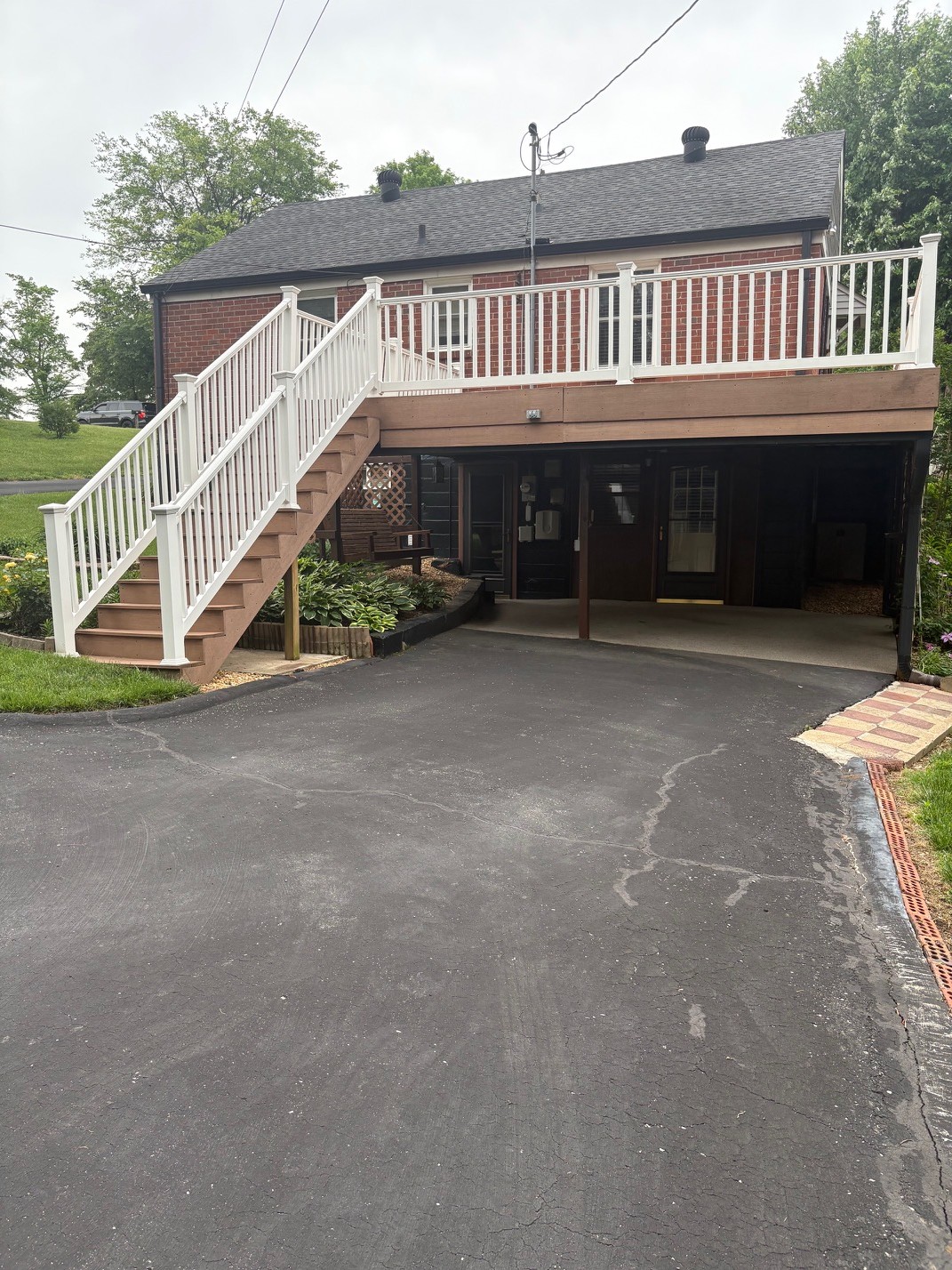 1735 Merritt Dr