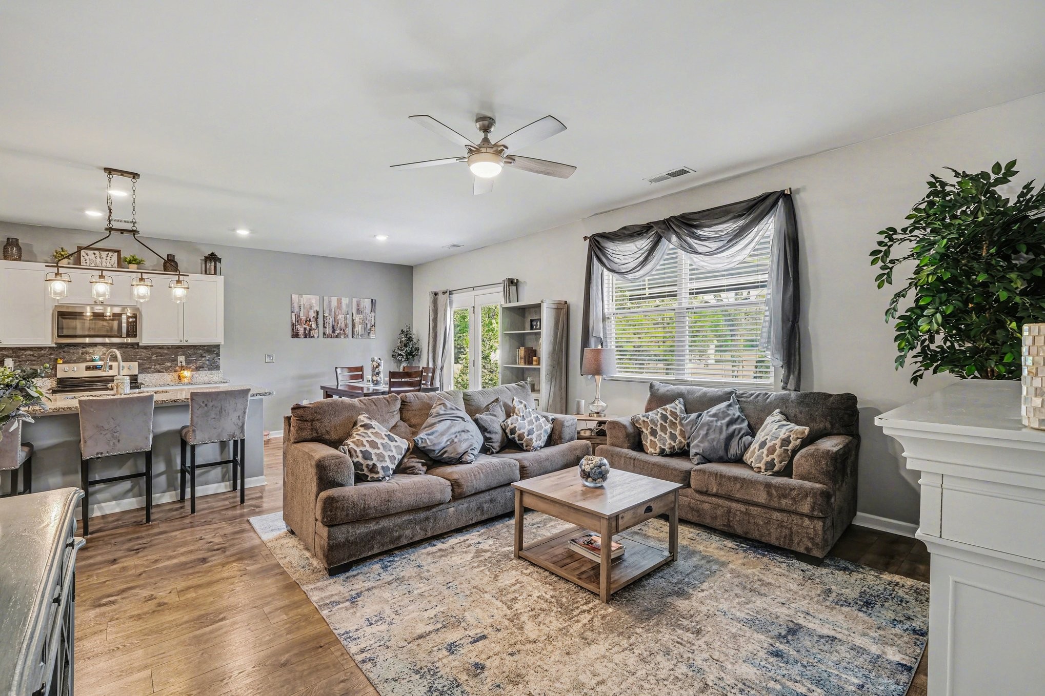 302 Ryan Rd