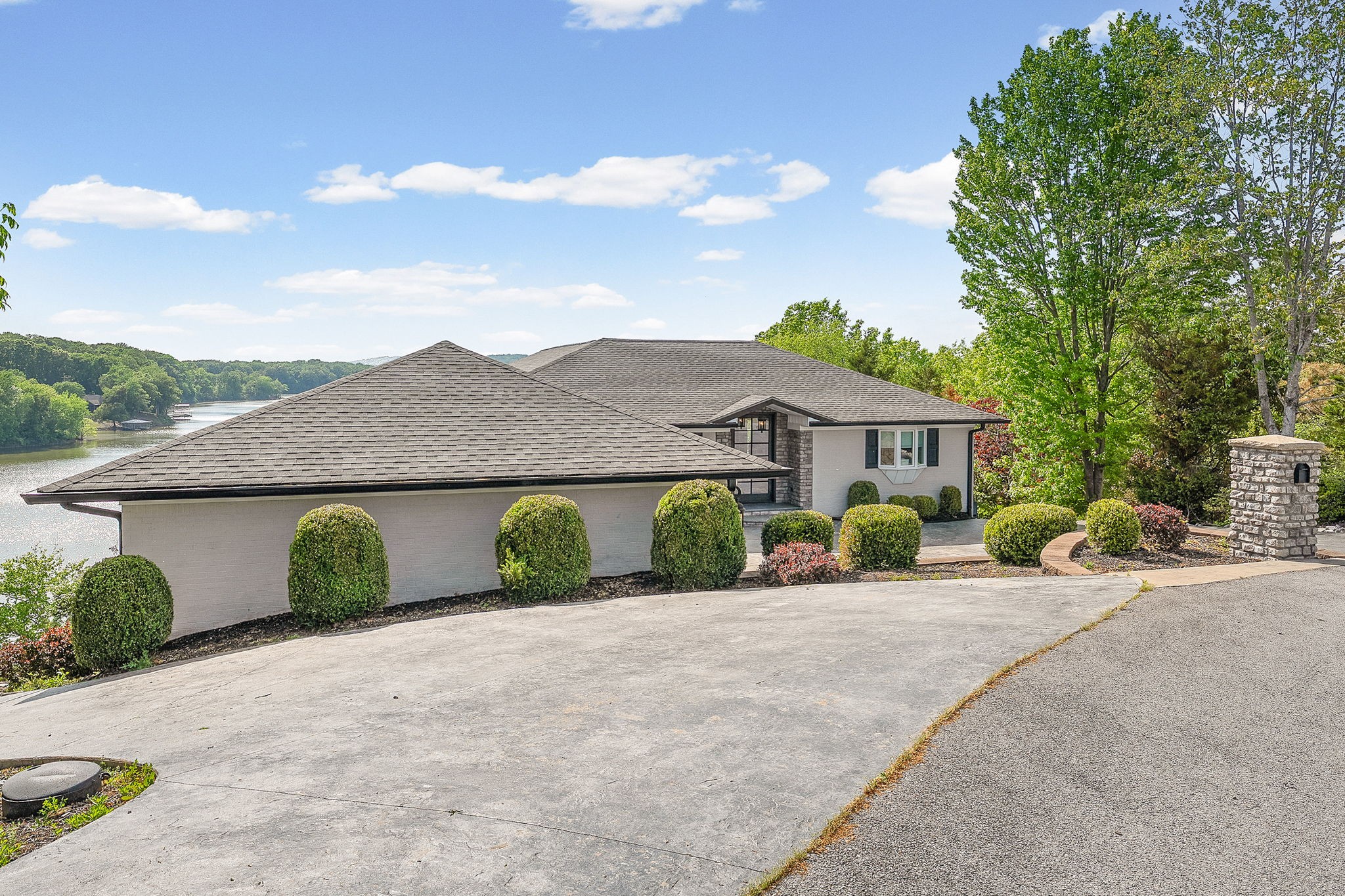 401 Pollard Cir