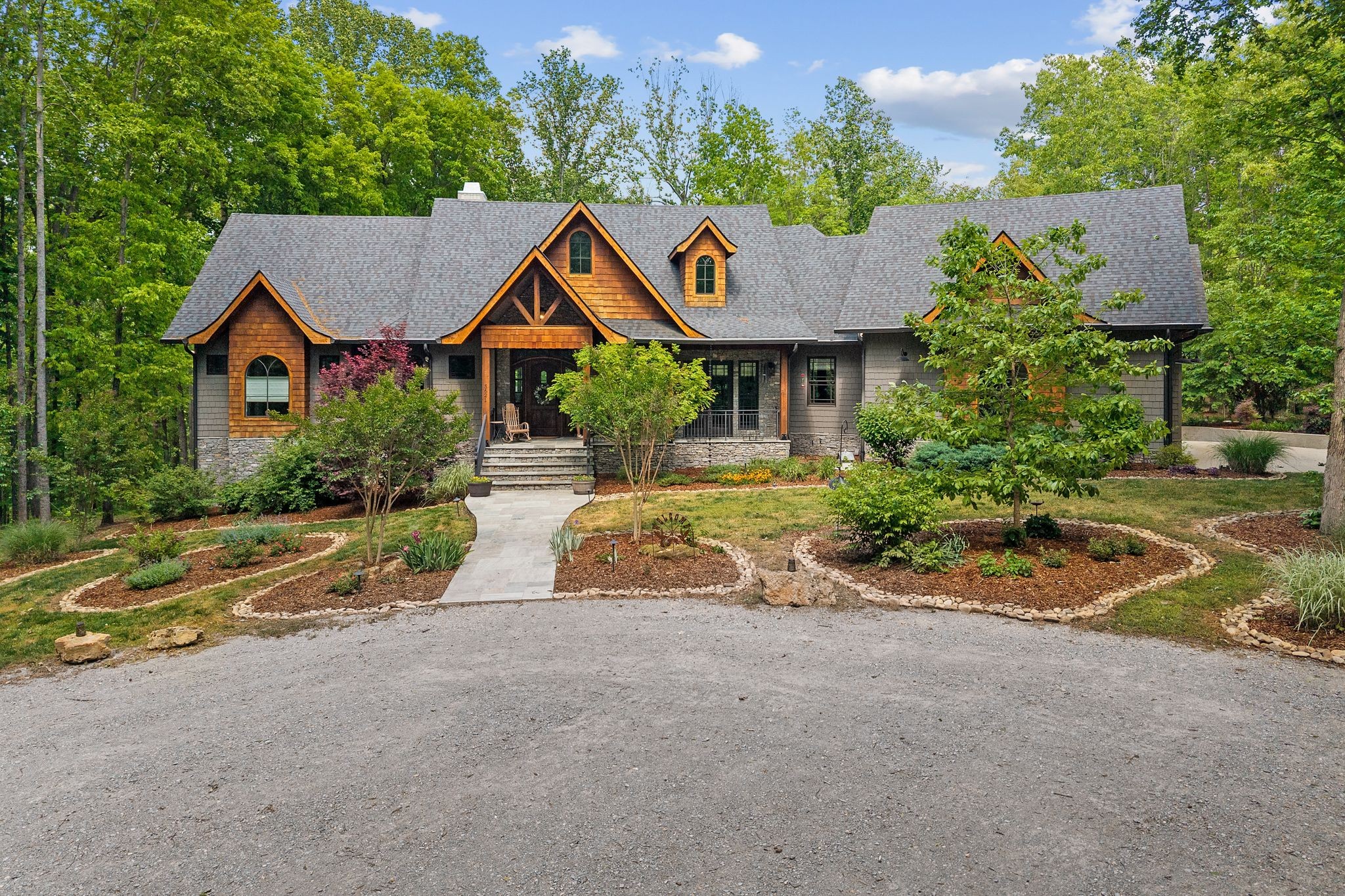 5621 Parker Branch Trl