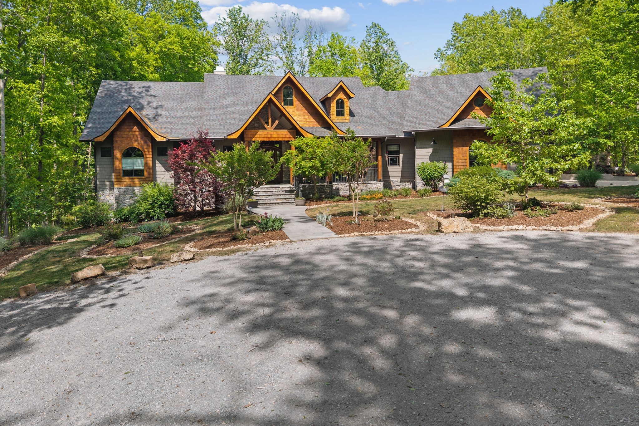 5621 Parker Branch Trl