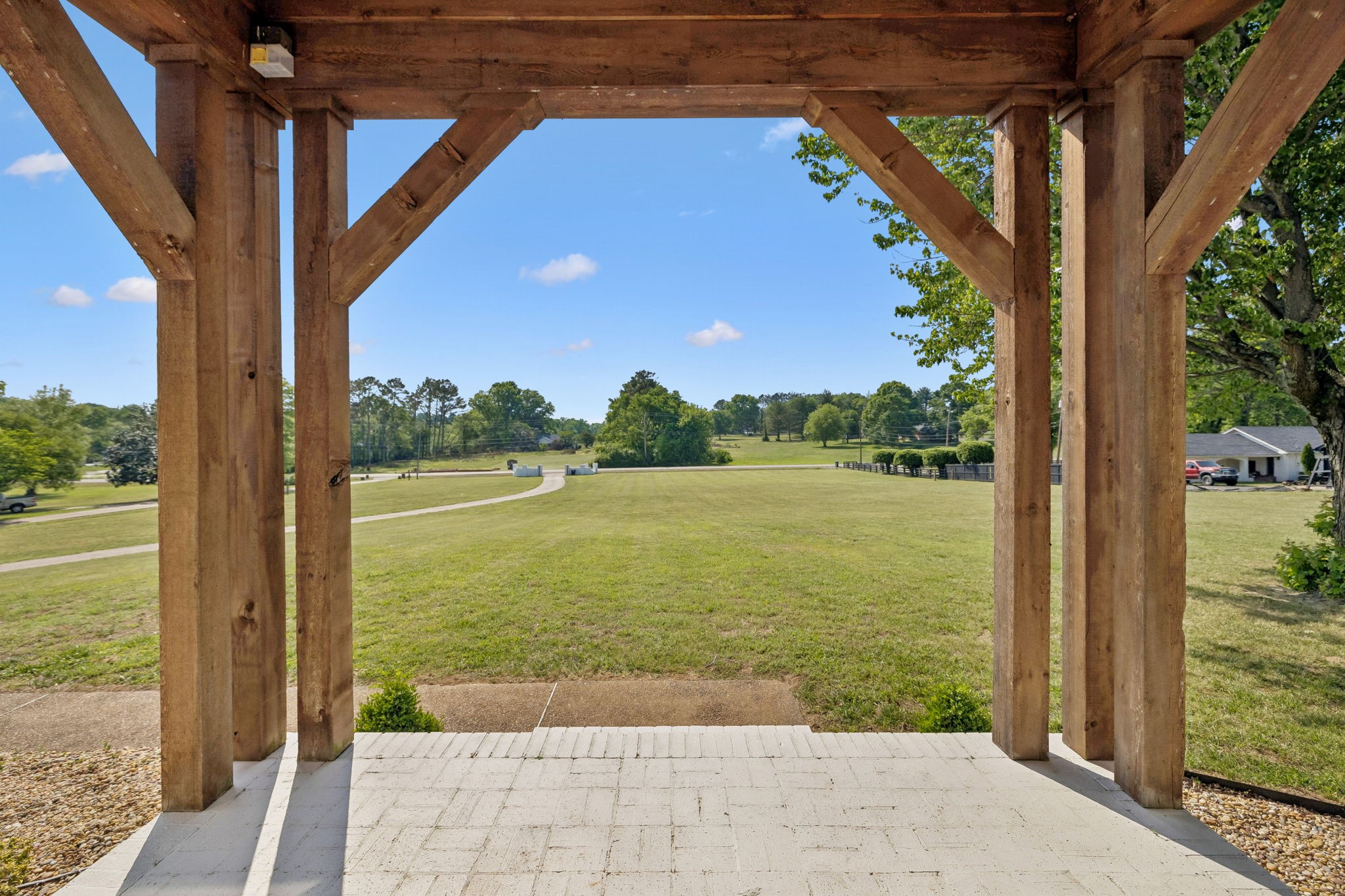 418 Rutherford Ln
