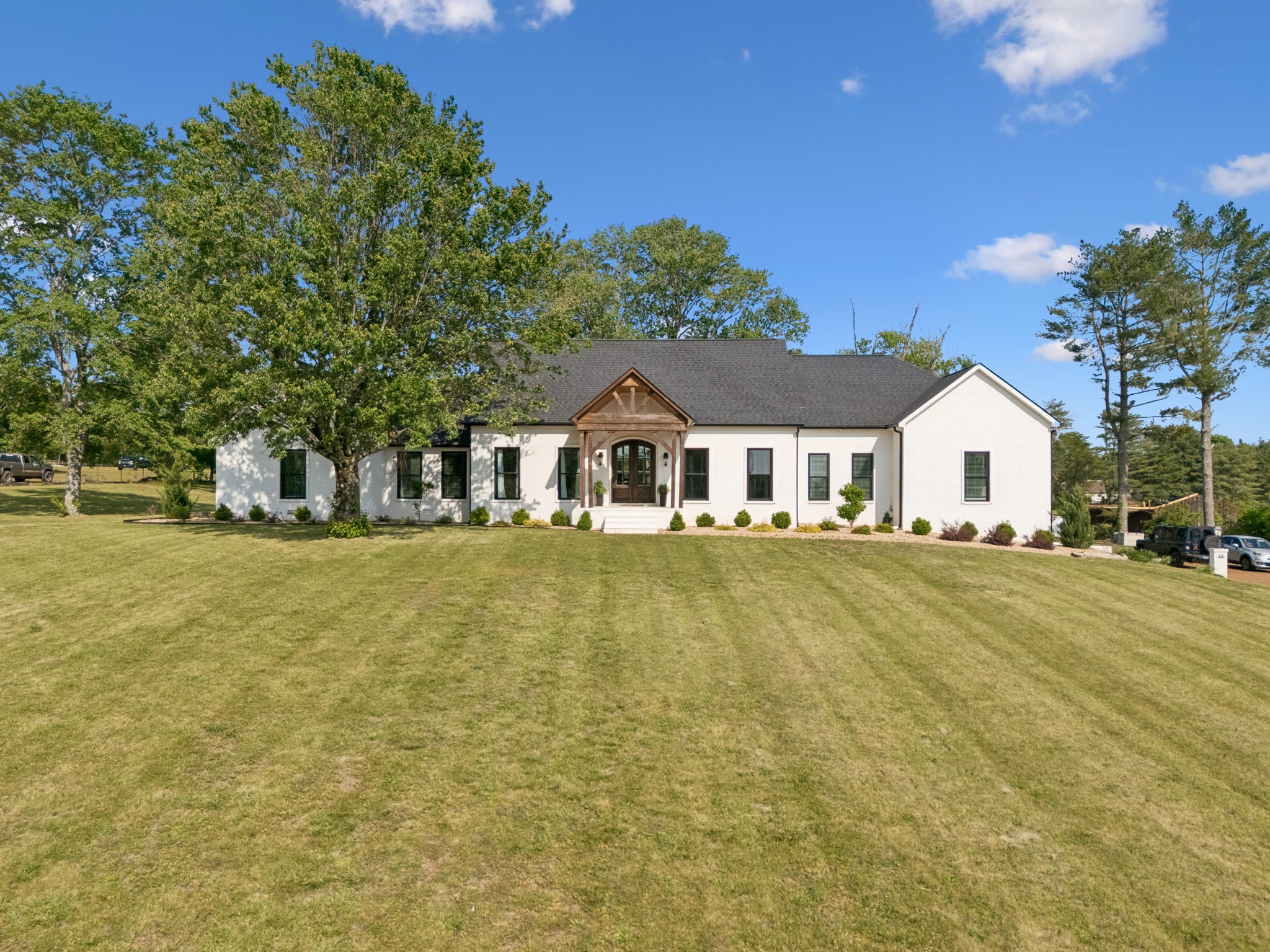 418 Rutherford Ln